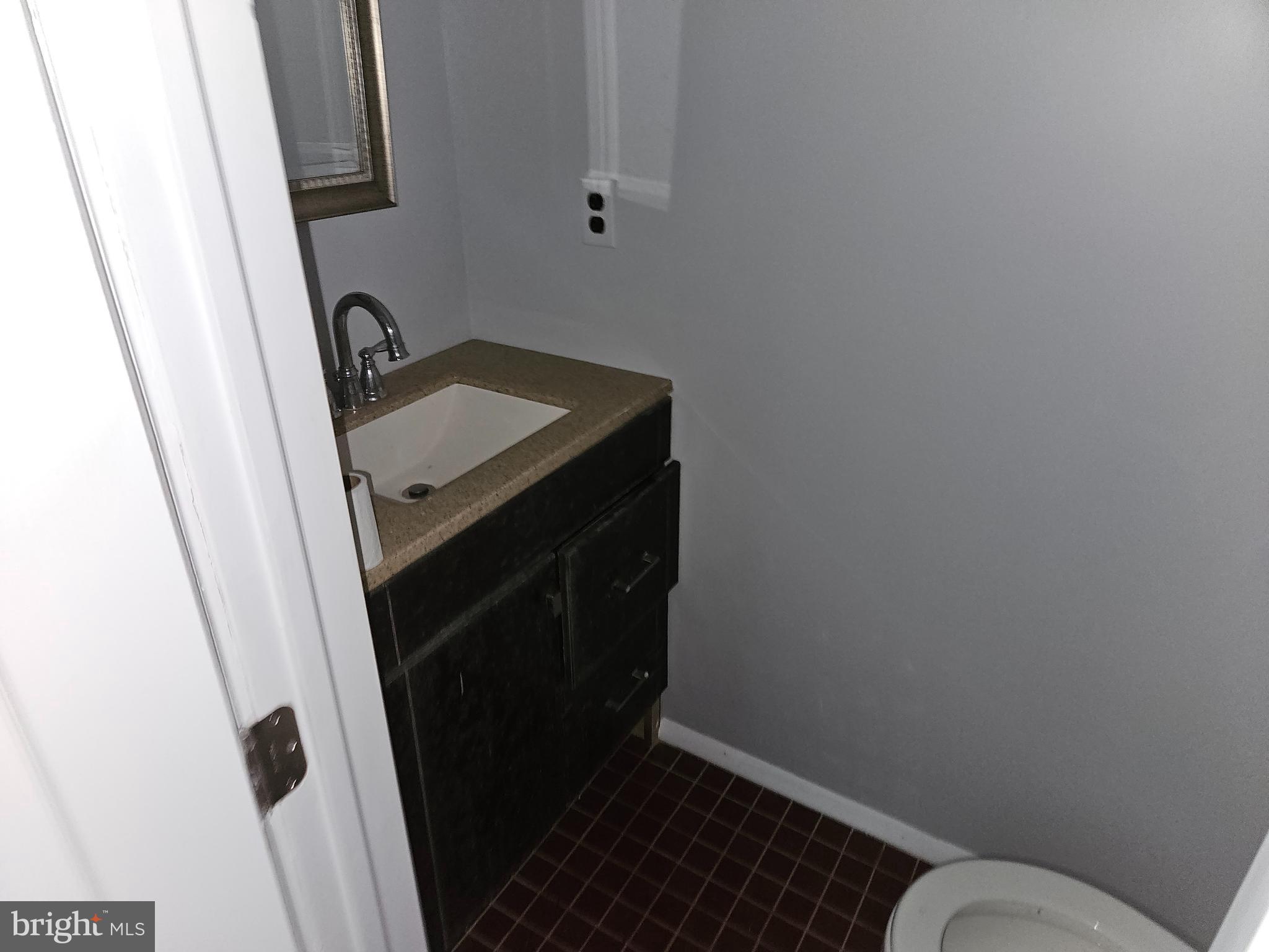 WOODLYN CROSSING - Residential Lease