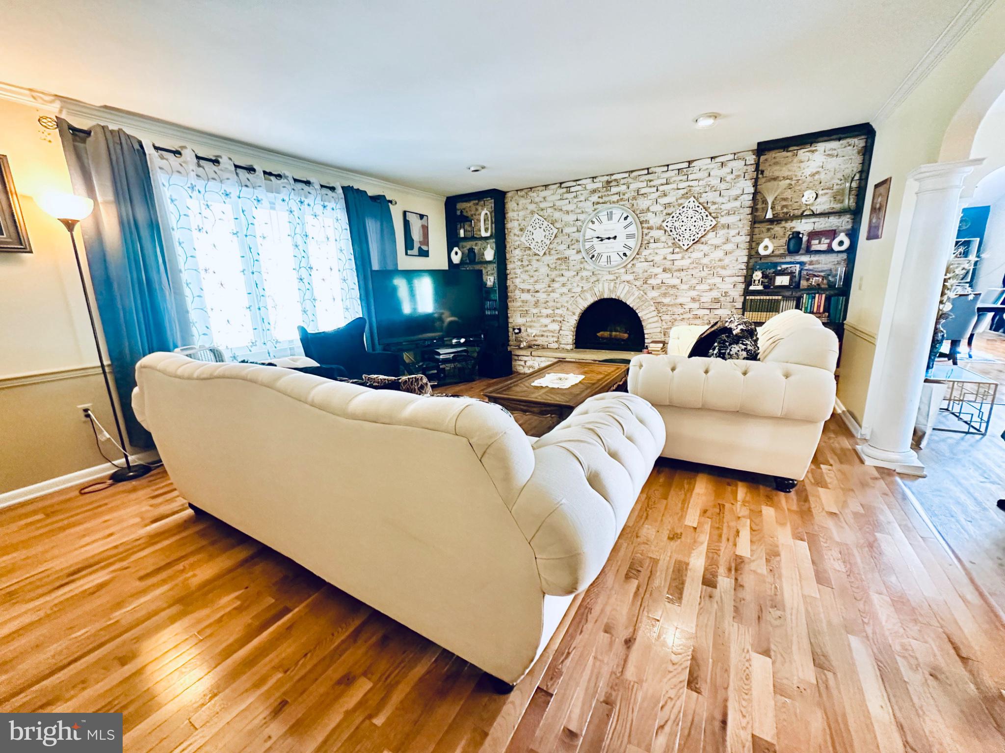 922 DOLLY TERRACE