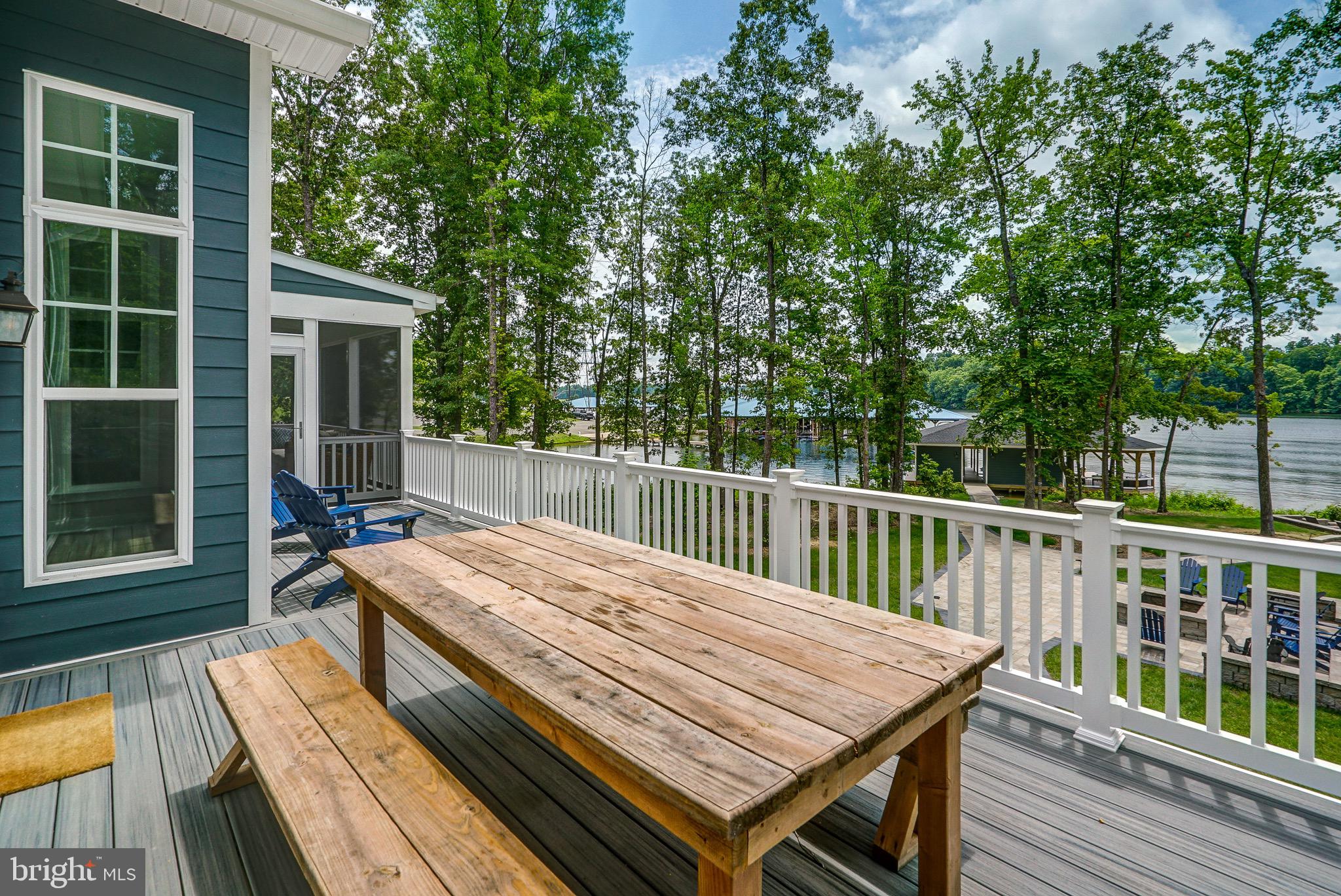 ELK CREEK LANDING - Residential