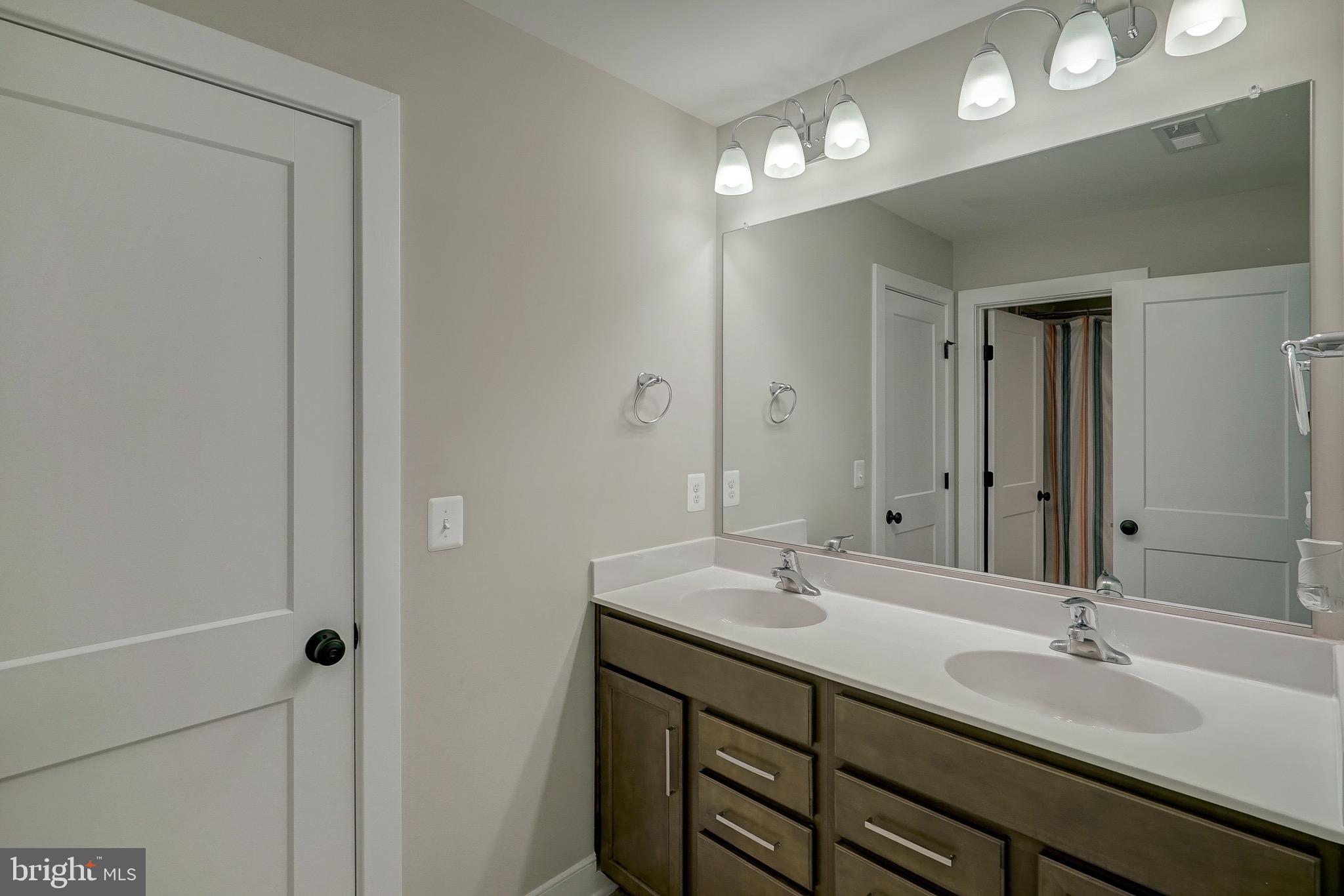 ELK CREEK LANDING - Residential