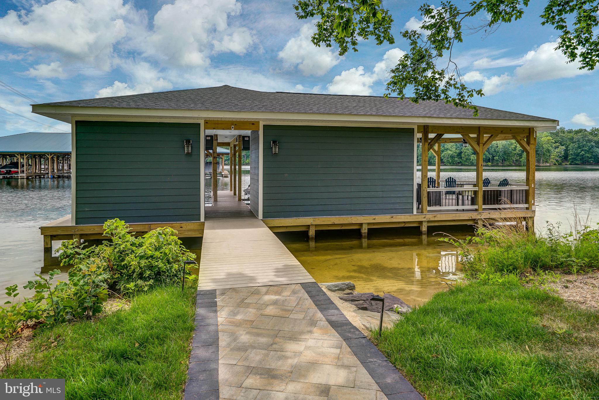 ELK CREEK LANDING - Residential