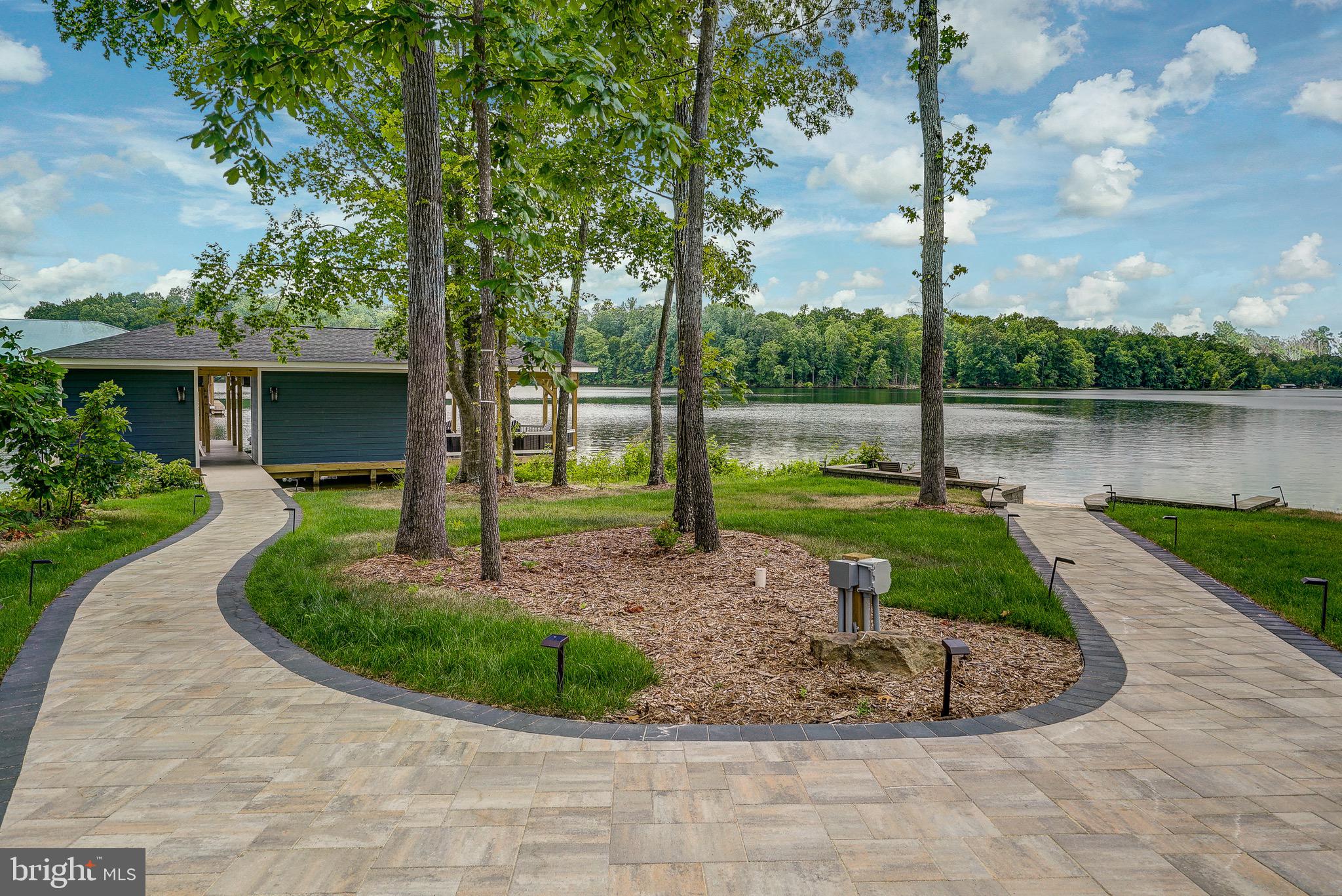 ELK CREEK LANDING - Residential