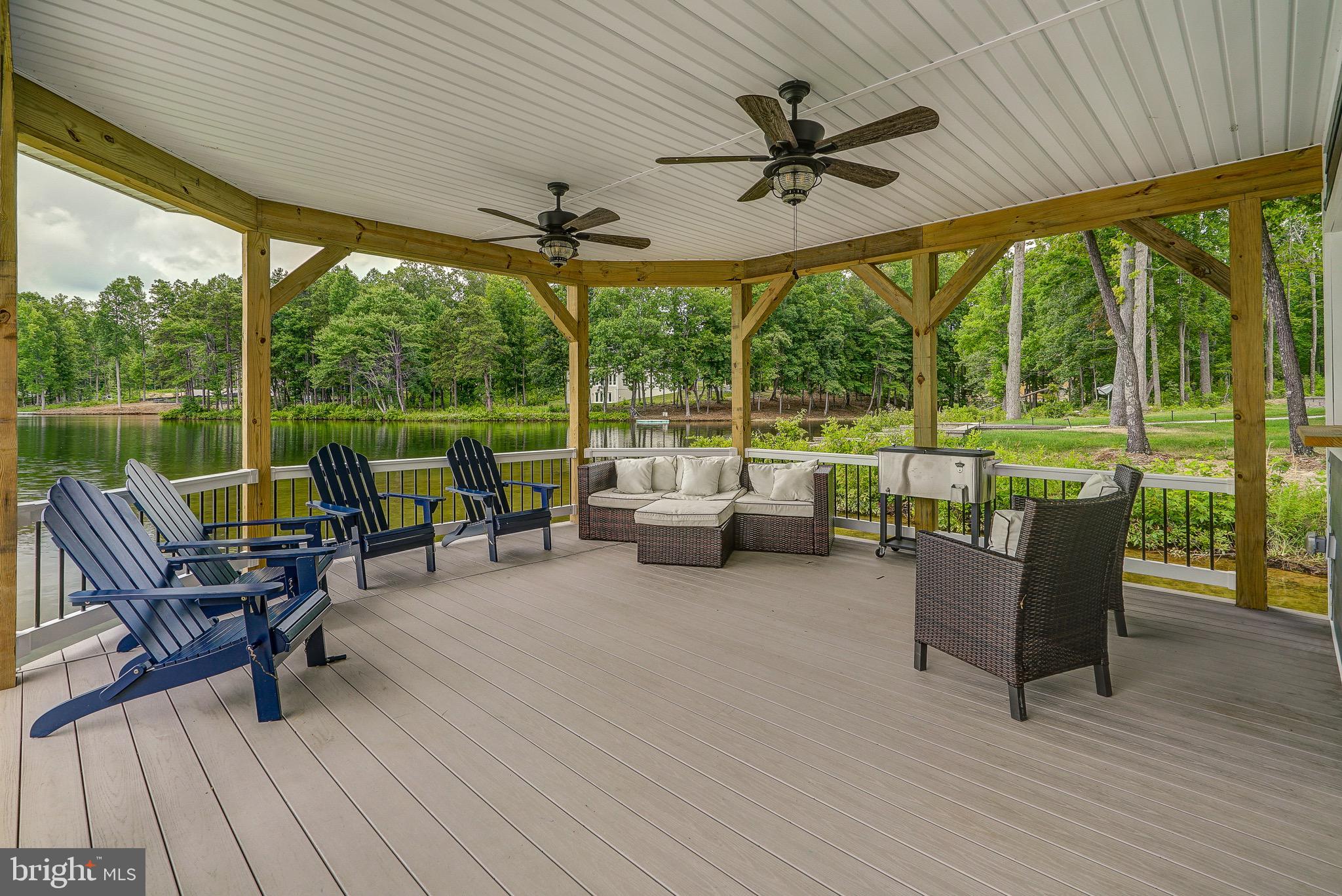 ELK CREEK LANDING - Residential