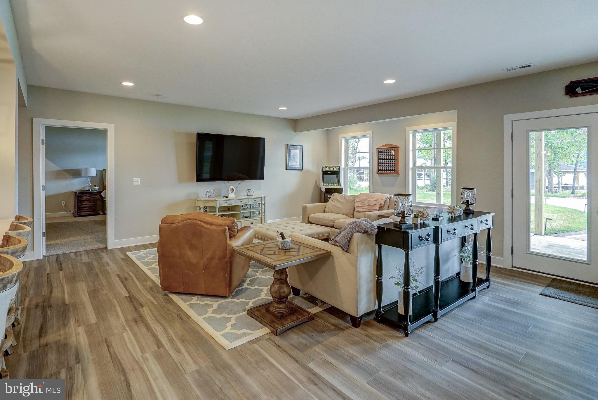 ELK CREEK LANDING - Residential