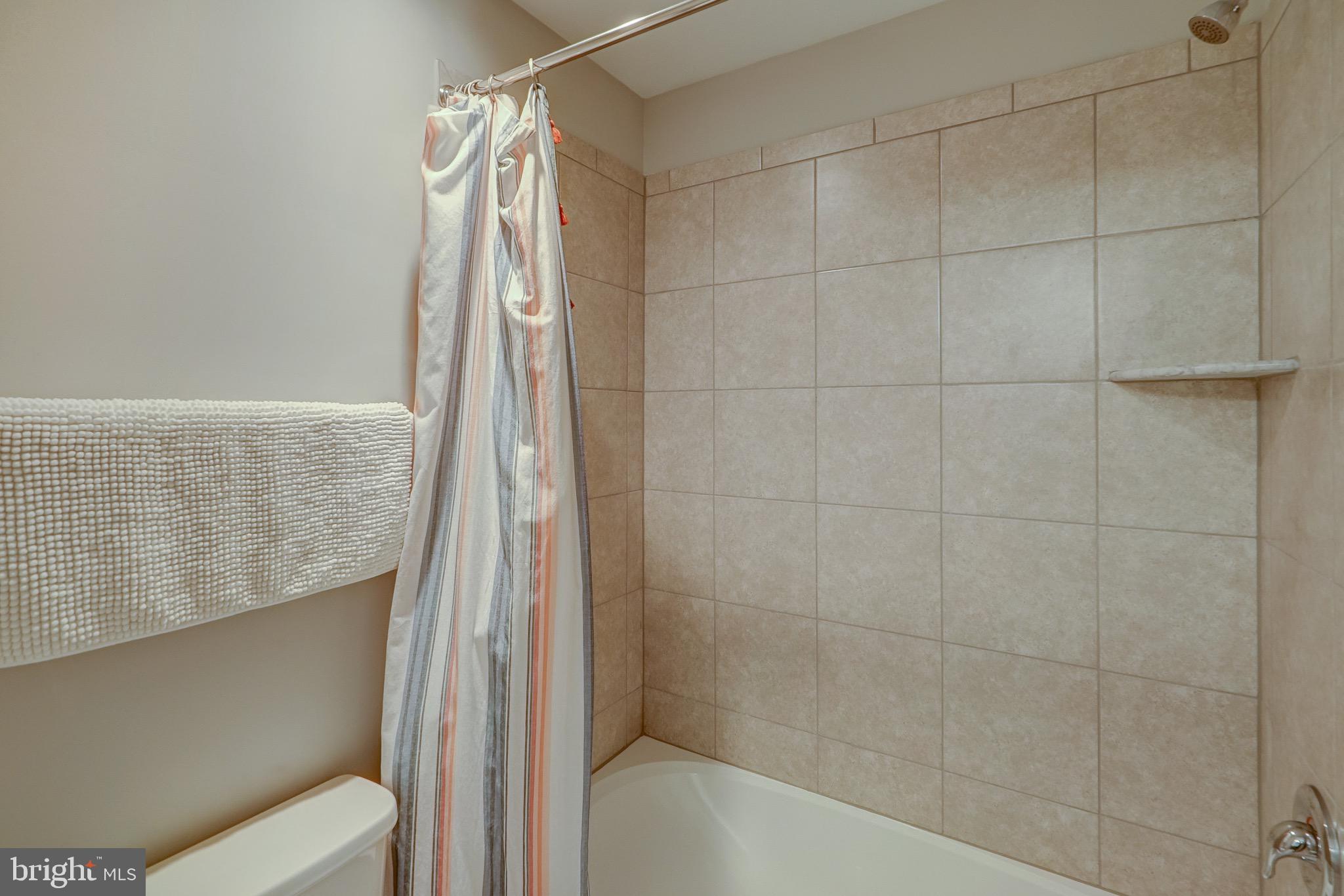 ELK CREEK LANDING - Residential