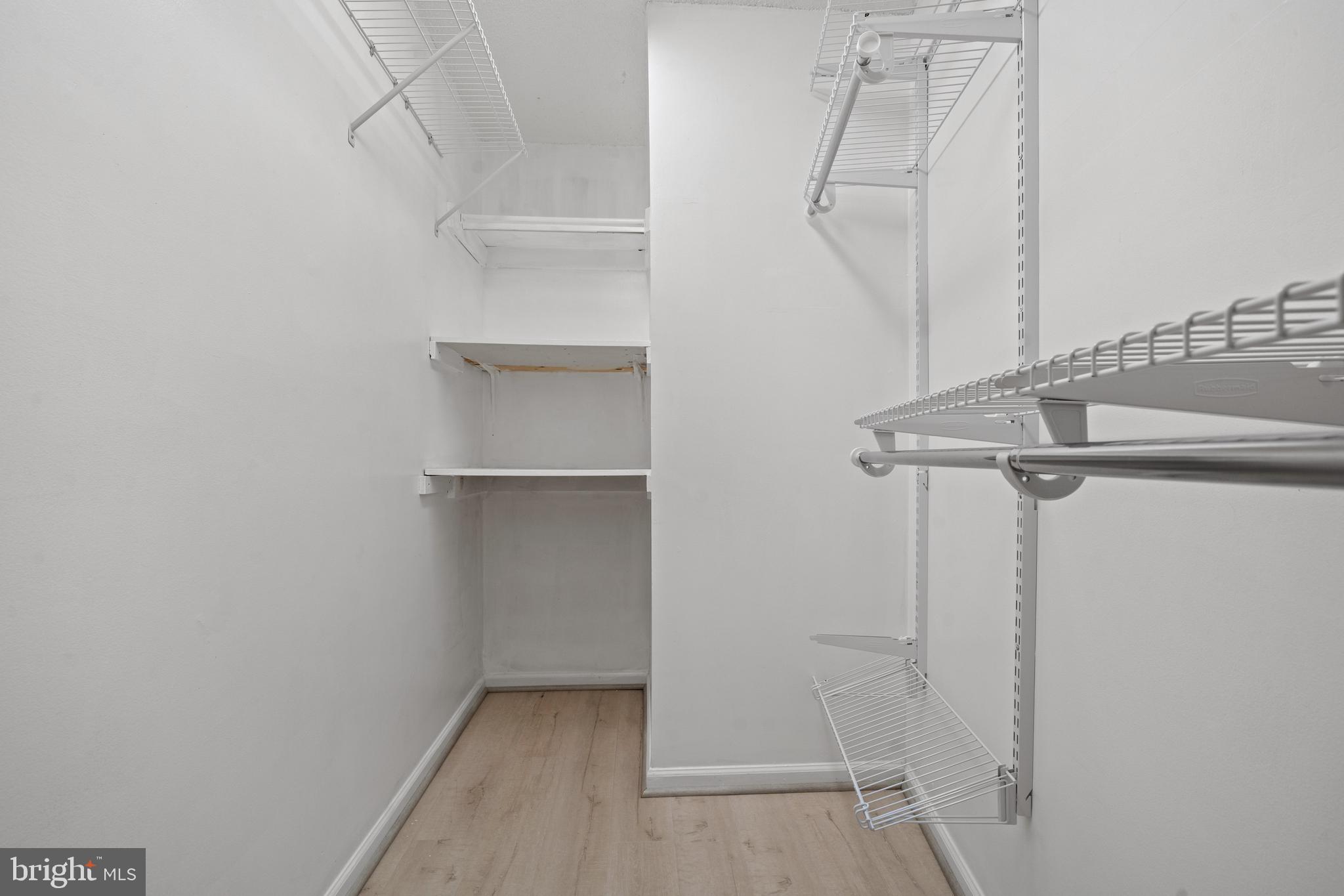 CARLYLE HOUSE - Residential