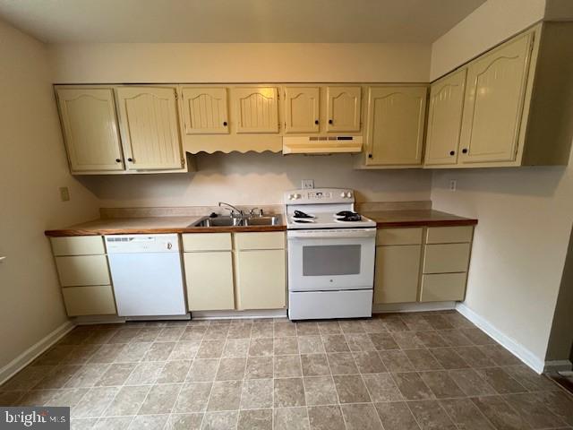 OLDE GREENWICH - Residential Lease