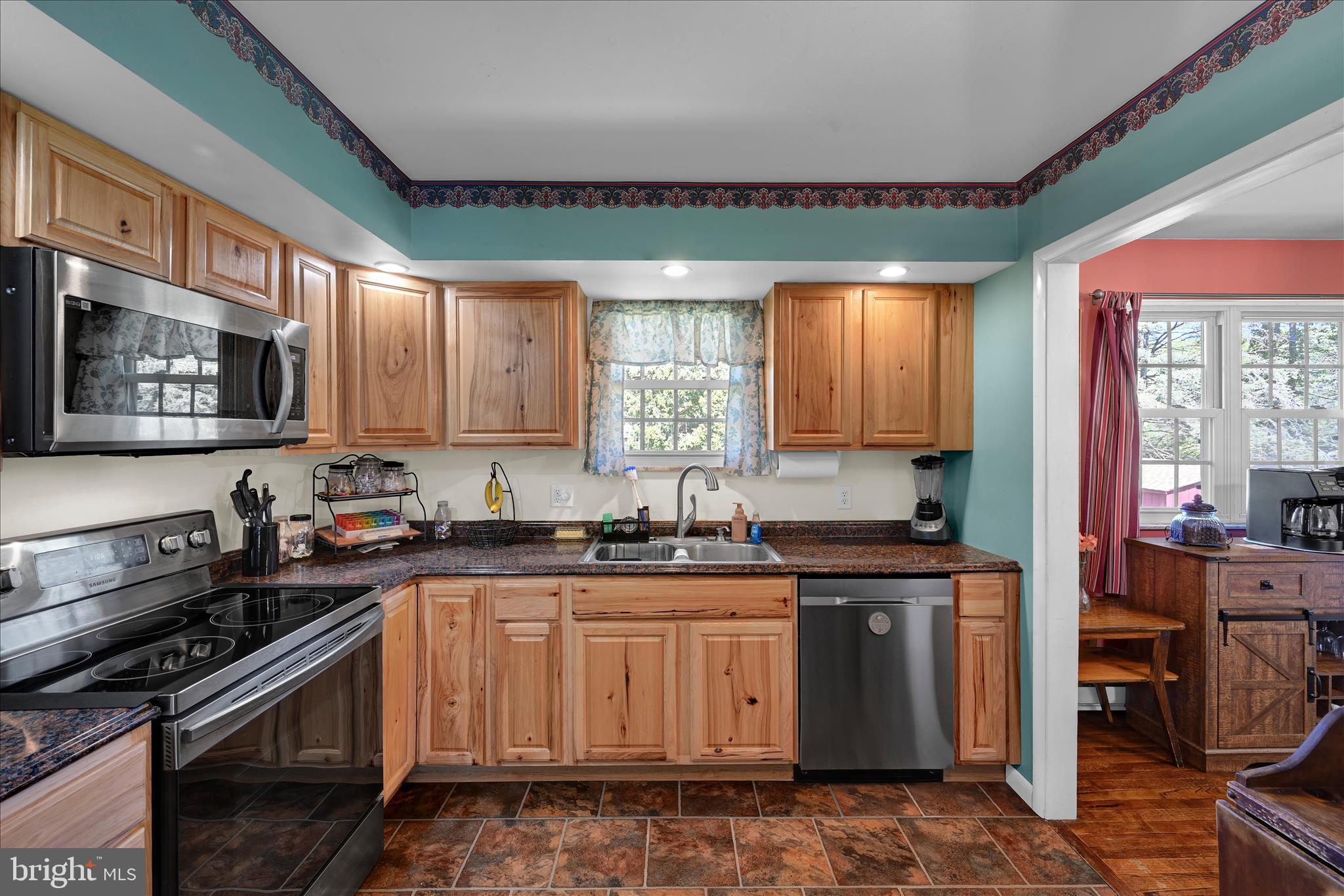 CRESSWELL ACRES - Residential