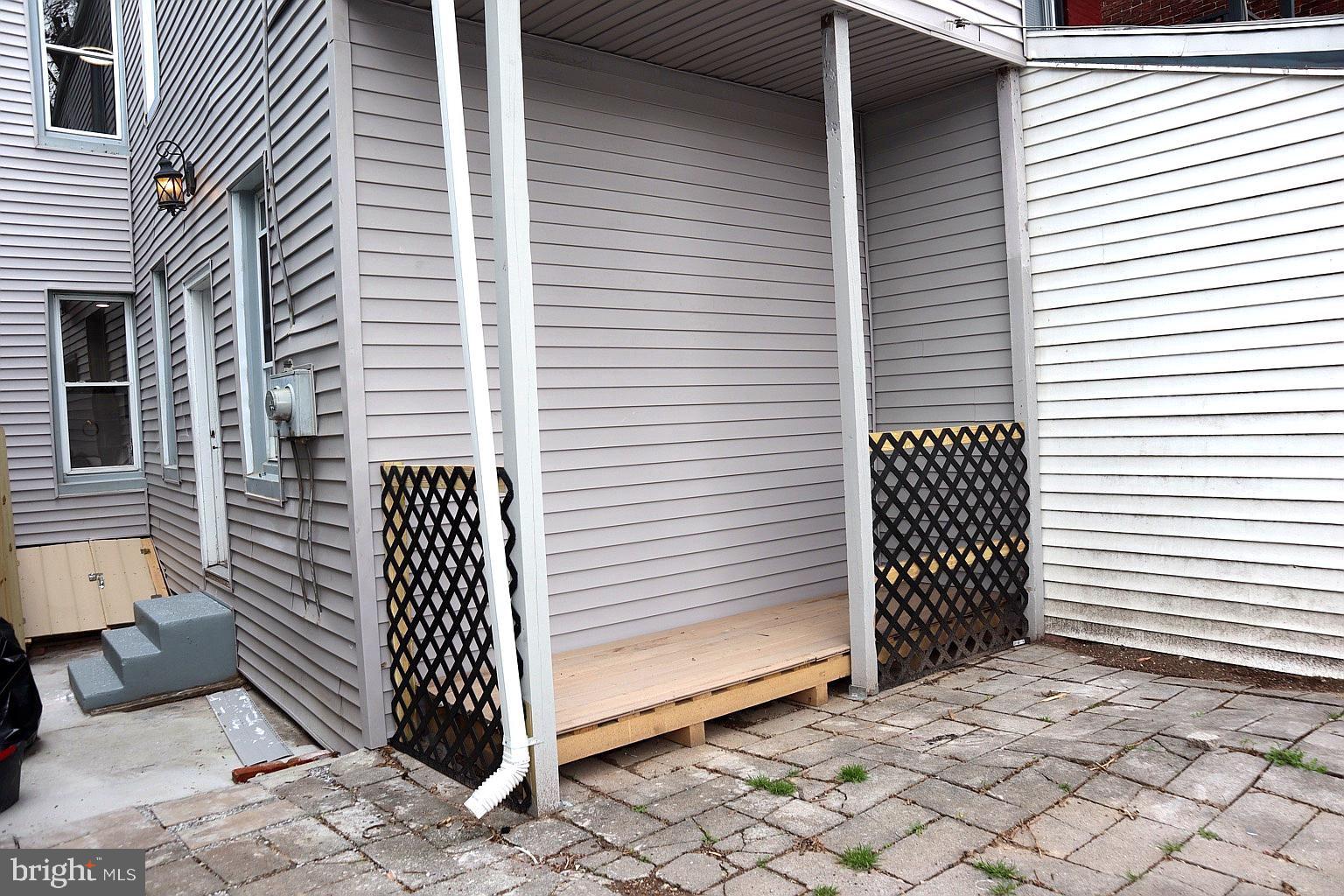 EAST YORK - Residential