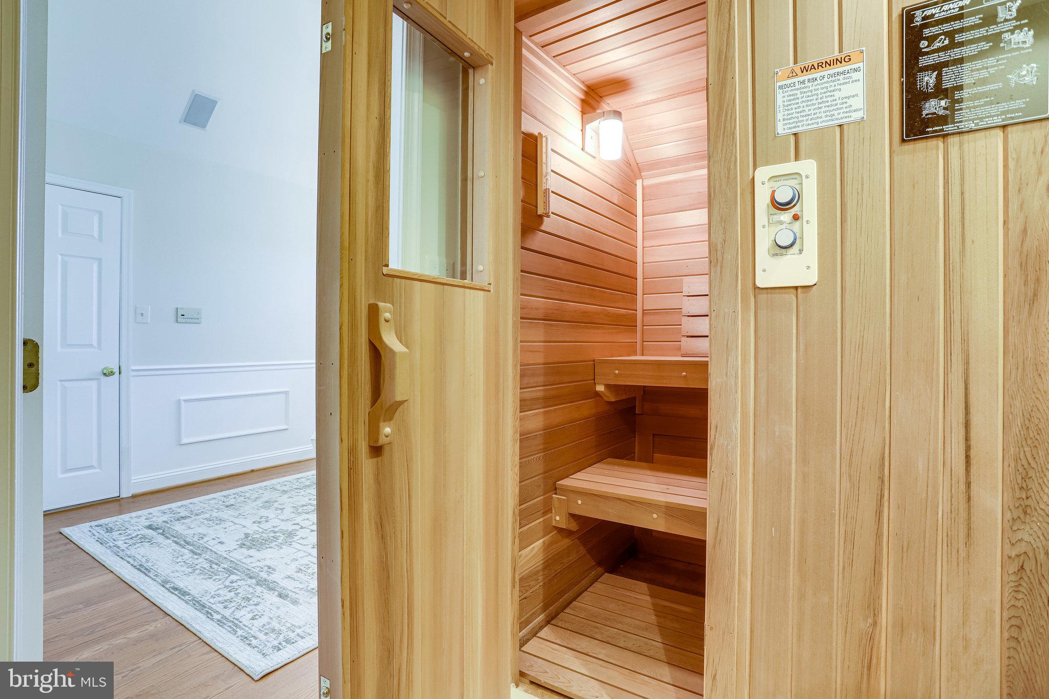 RIVERGATE - Residential