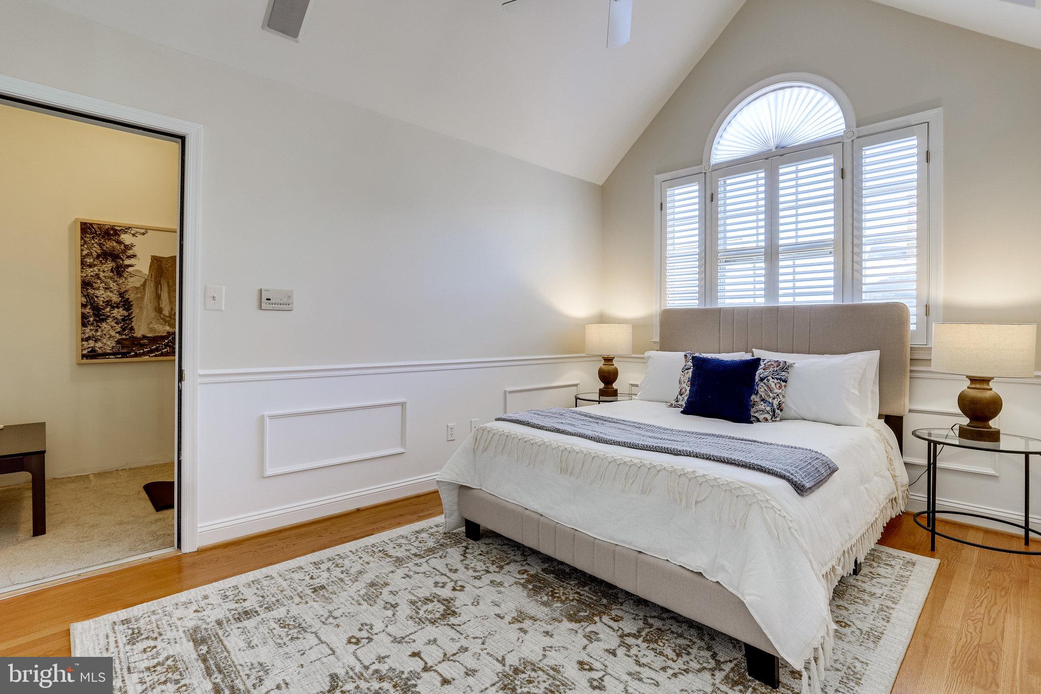 RIVERGATE - Residential