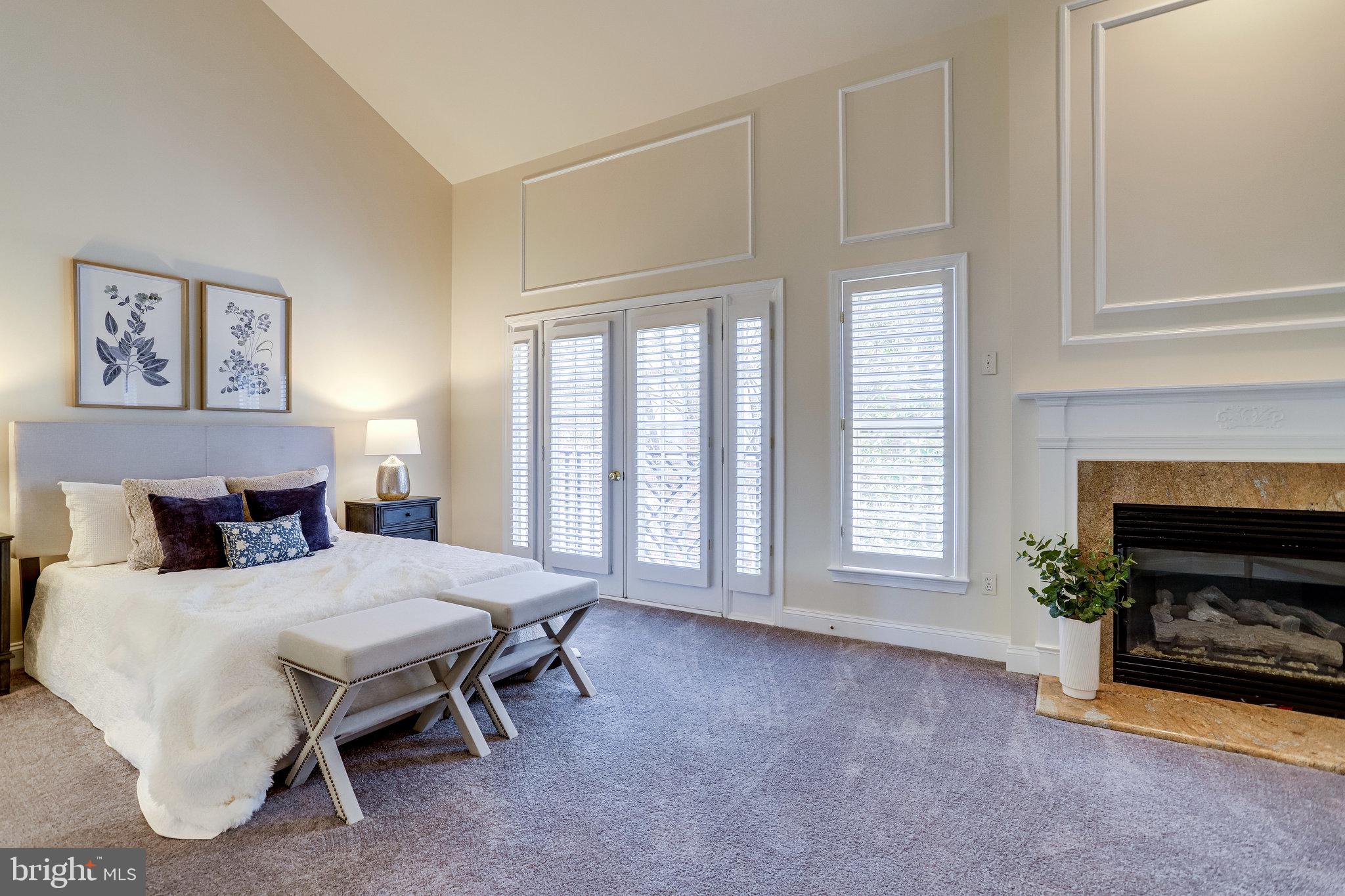 RIVERGATE - Residential