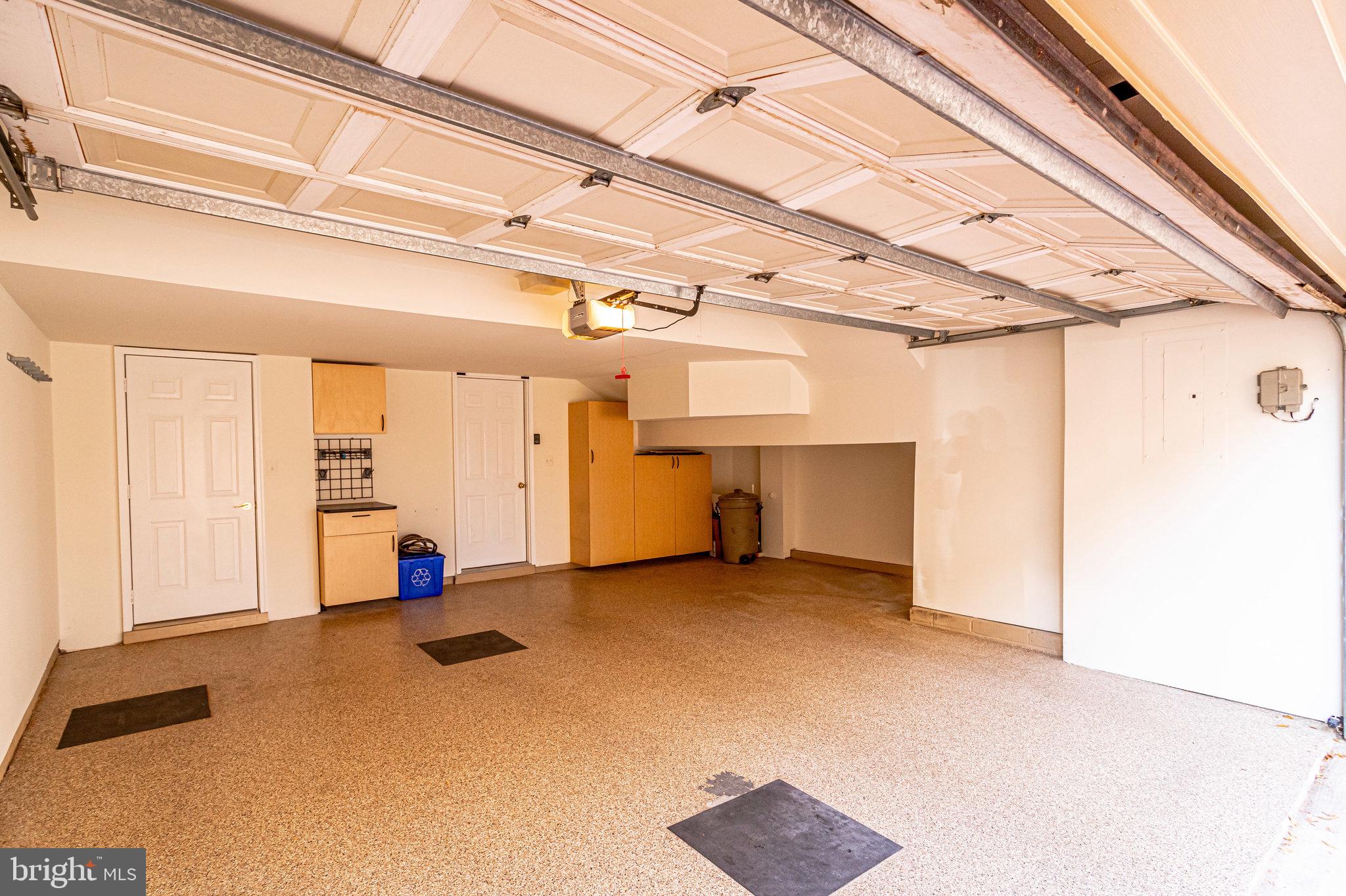 RIVERGATE - Residential