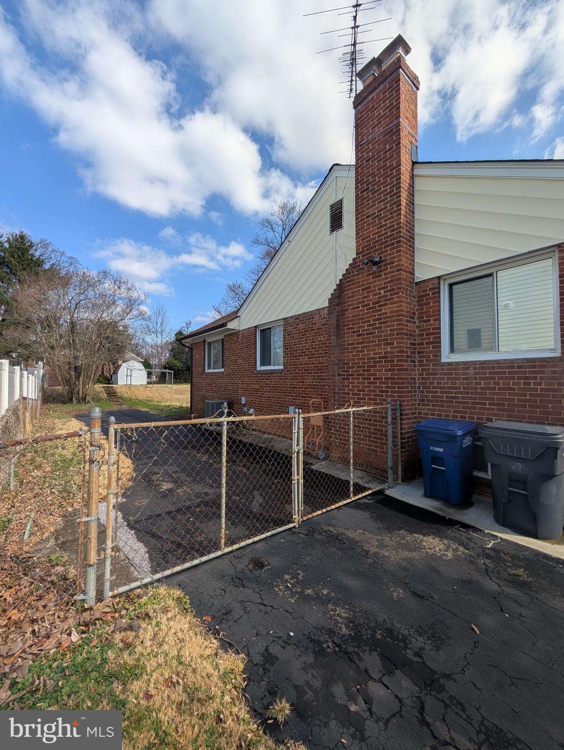 BROYHILL CREST - Residential