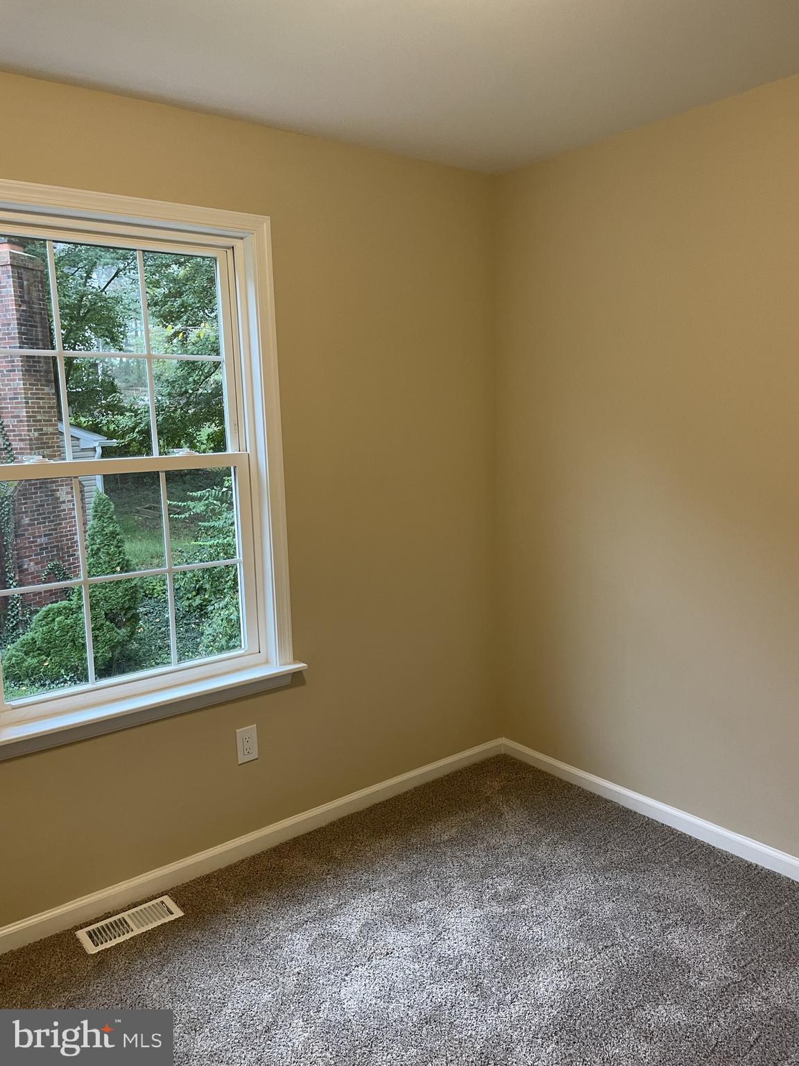 VICTORIA CROSSING - Residential Lease