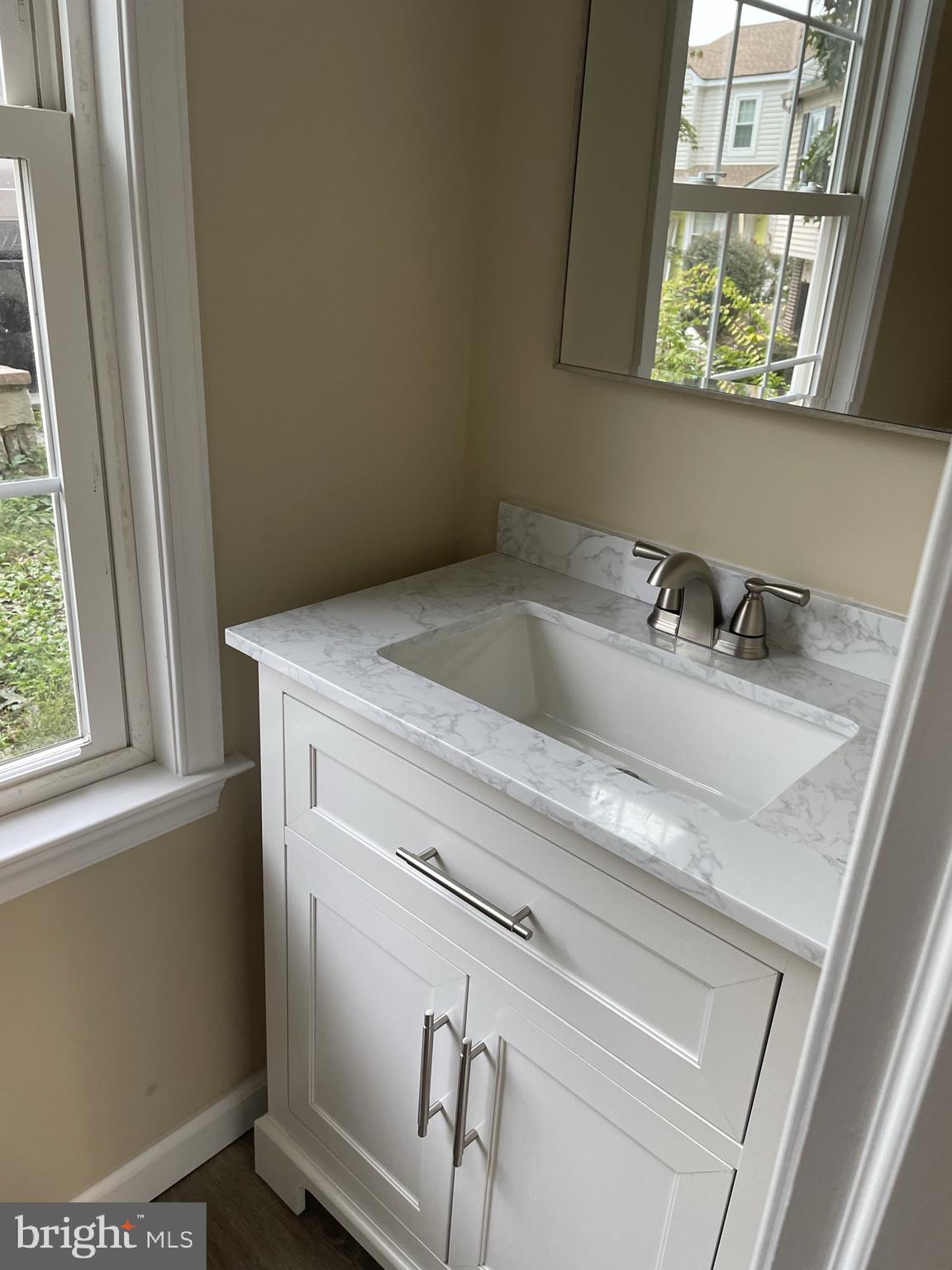 VICTORIA CROSSING - Residential Lease