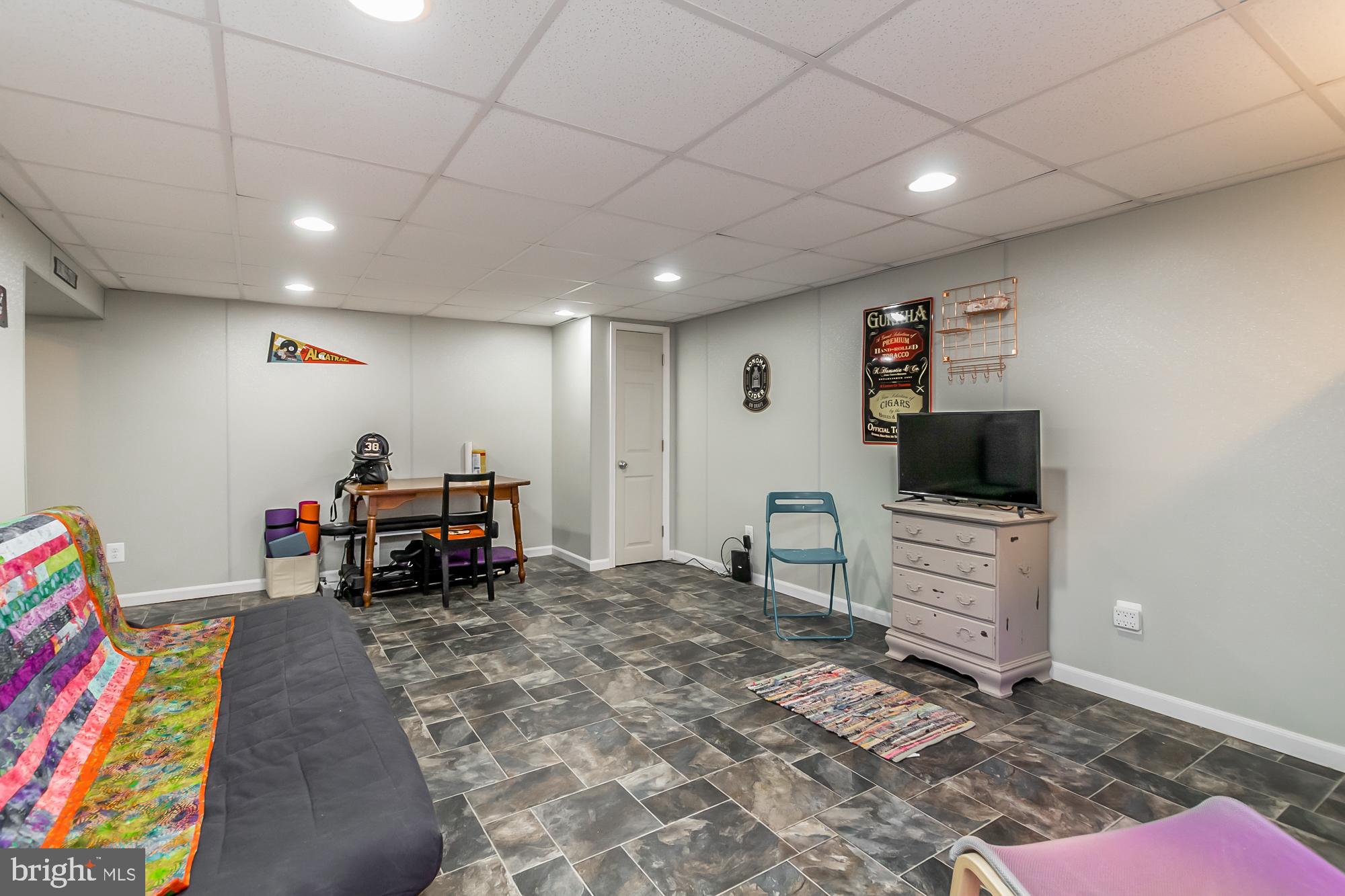 JARRETTSVILLE - Residential