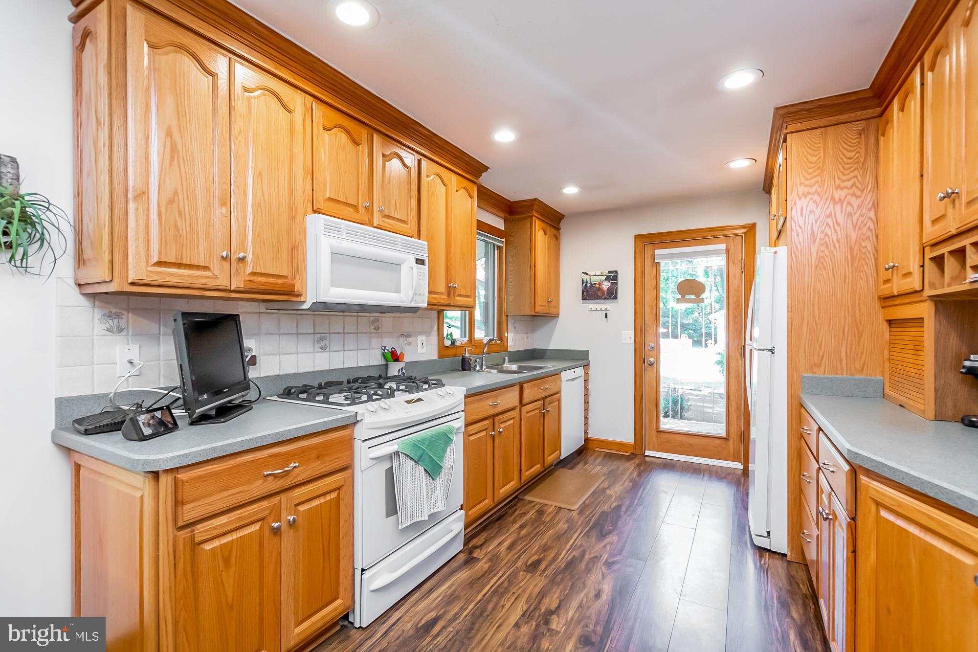 JARRETTSVILLE - Residential