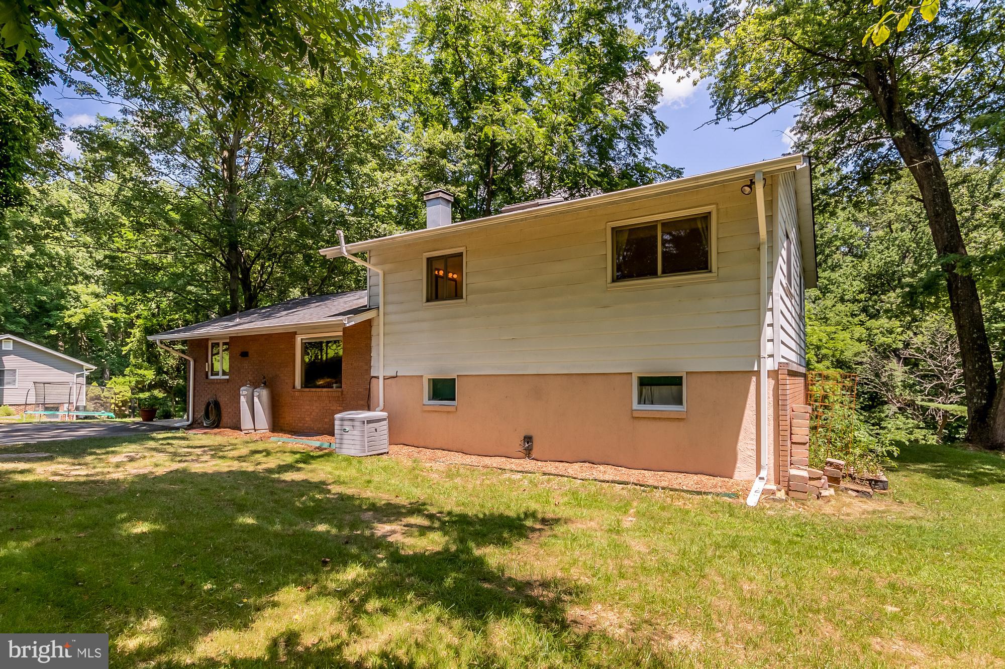 JARRETTSVILLE - Residential