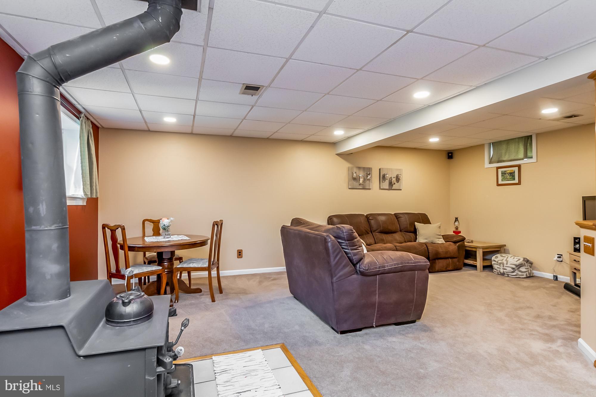 JARRETTSVILLE - Residential