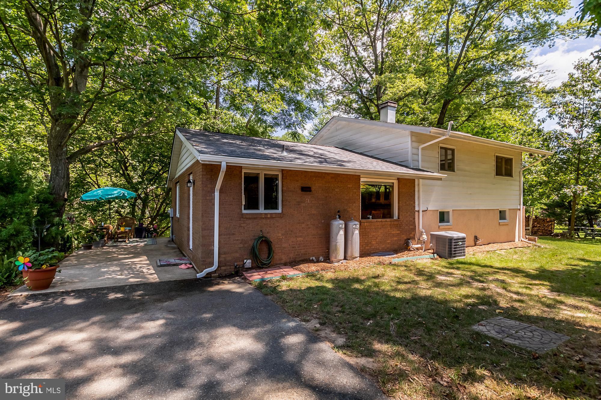 JARRETTSVILLE - Residential