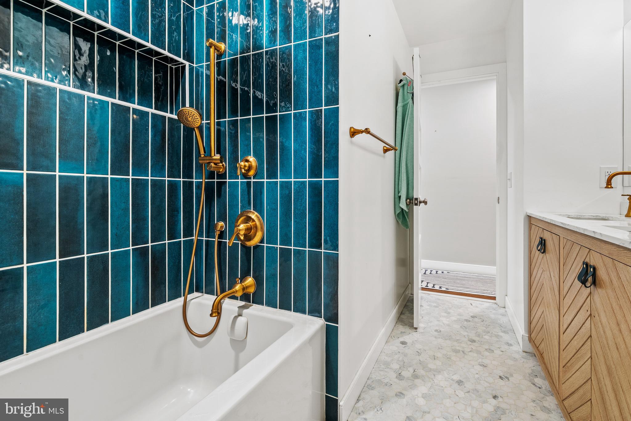 STRATFORD LANDING - Residential