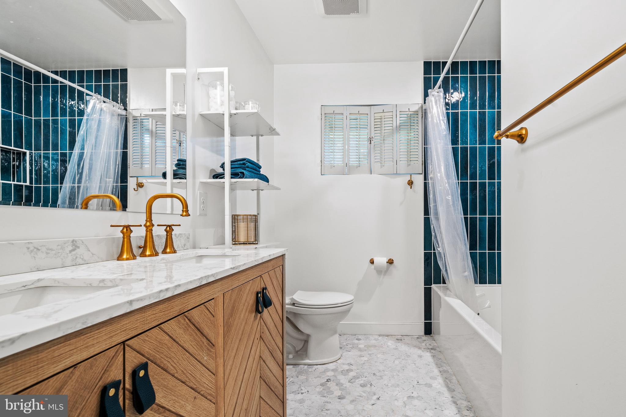 STRATFORD LANDING - Residential