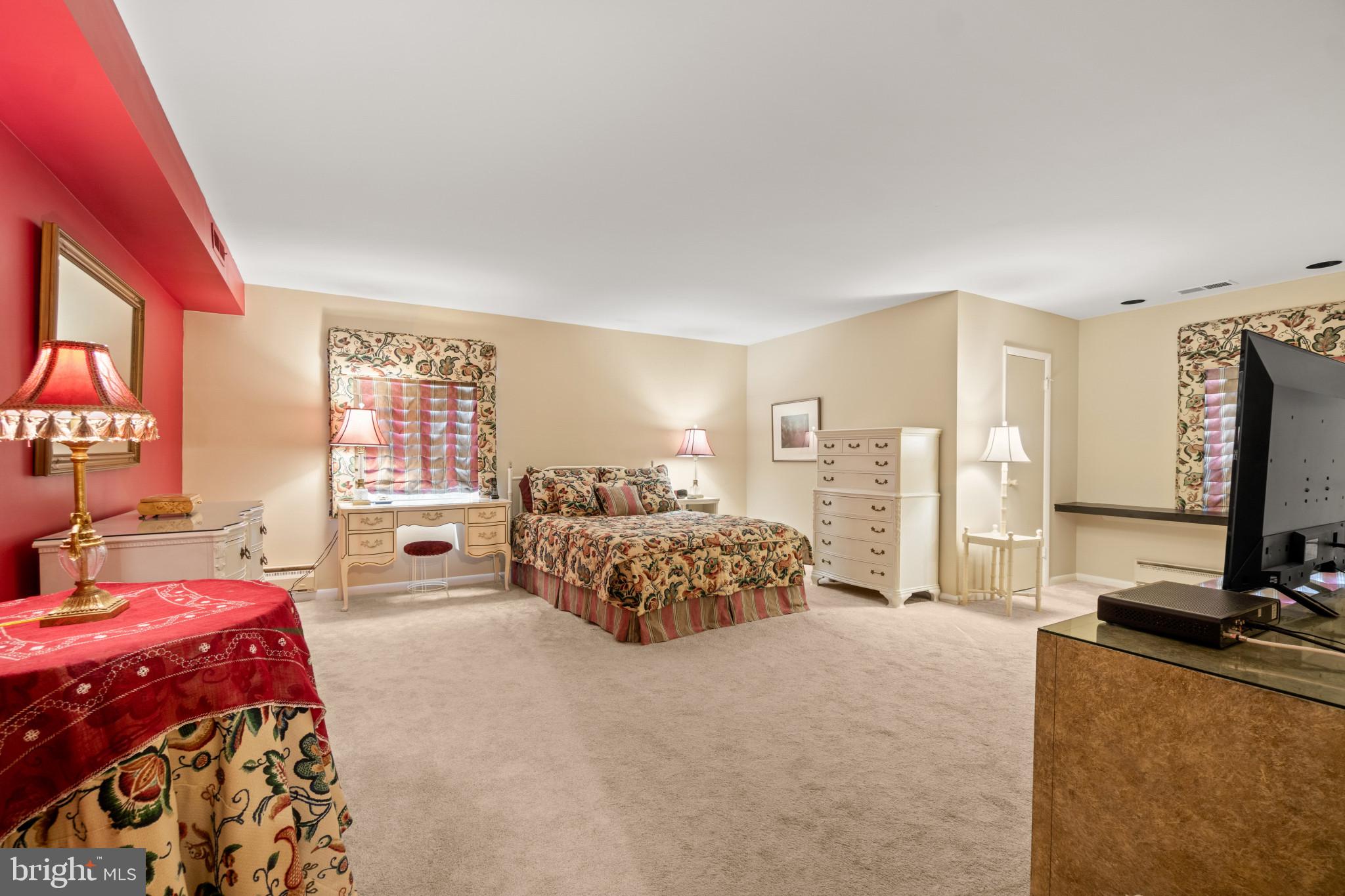 THE ELMONT - Residential