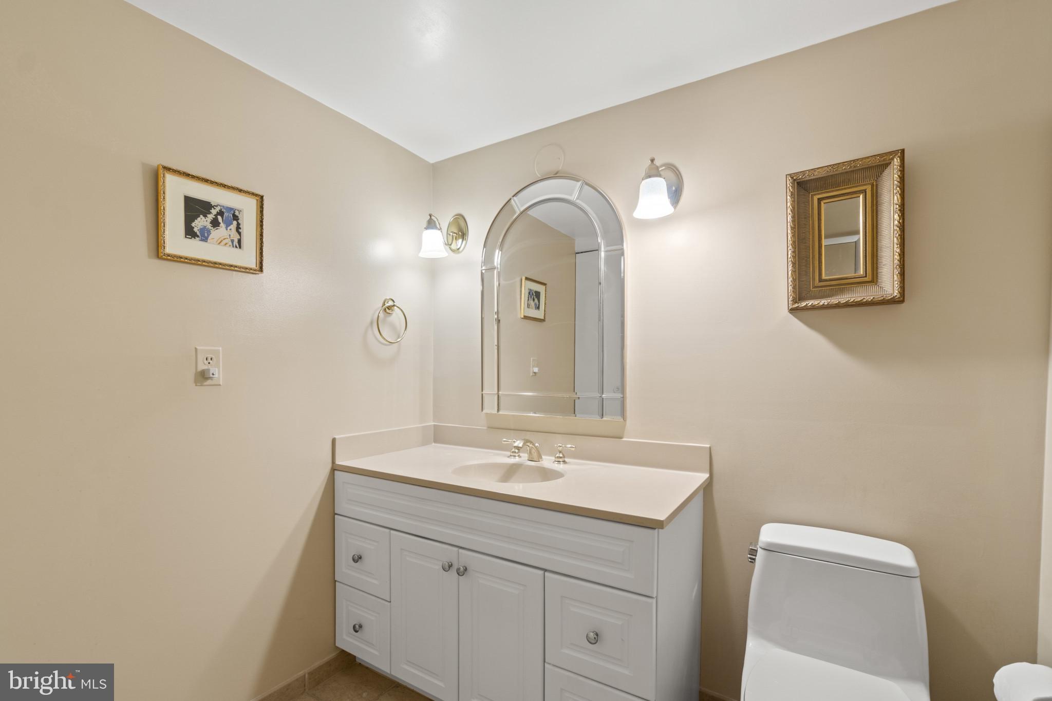 THE ELMONT - Residential