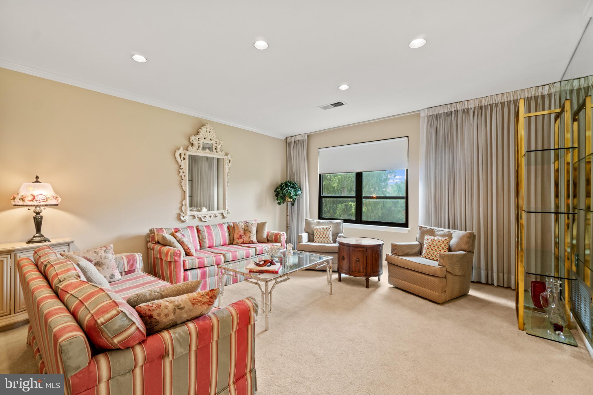 THE ELMONT - Residential