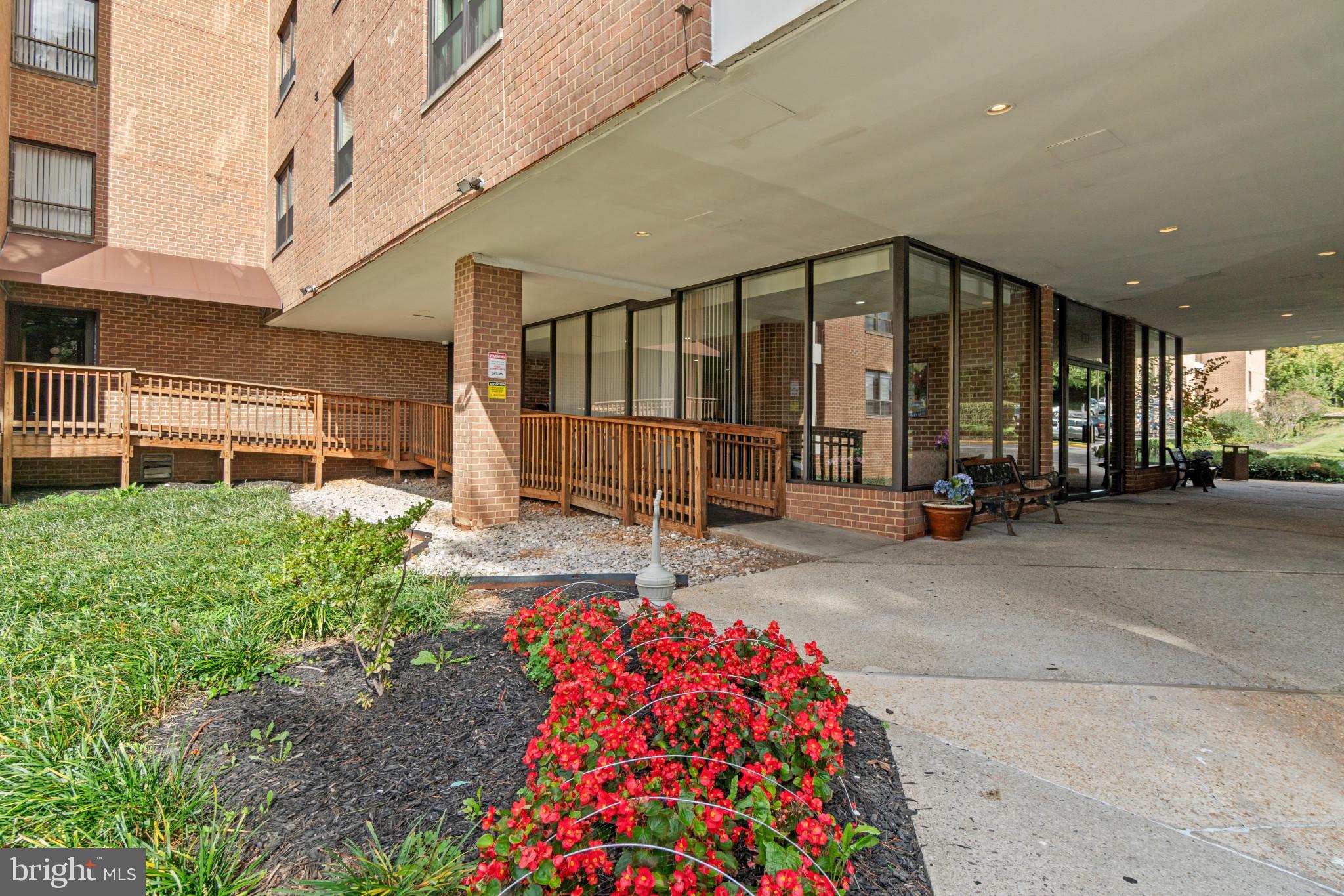 THE ELMONT - Residential