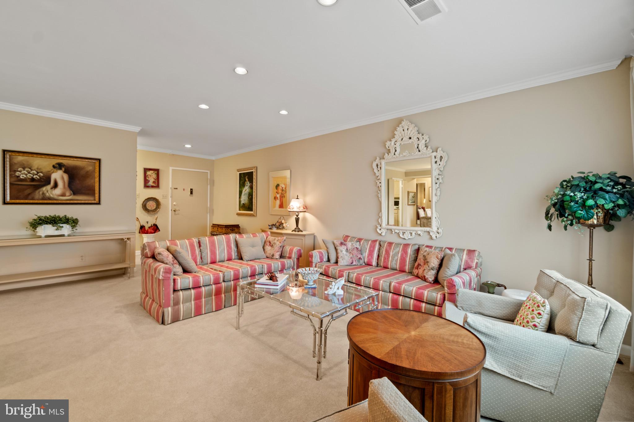 THE ELMONT - Residential