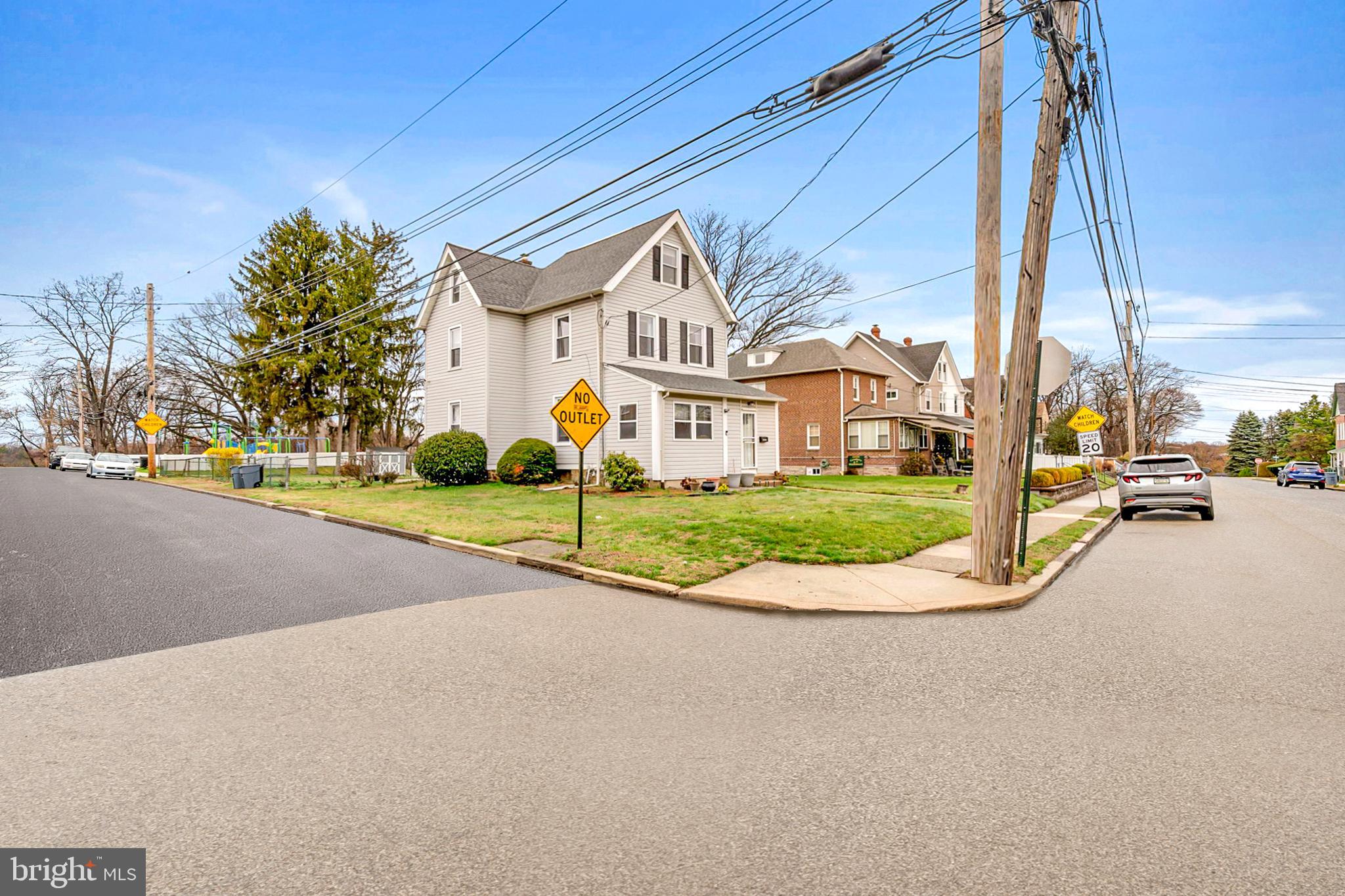 CLIFTON HEIGHTS - Residential