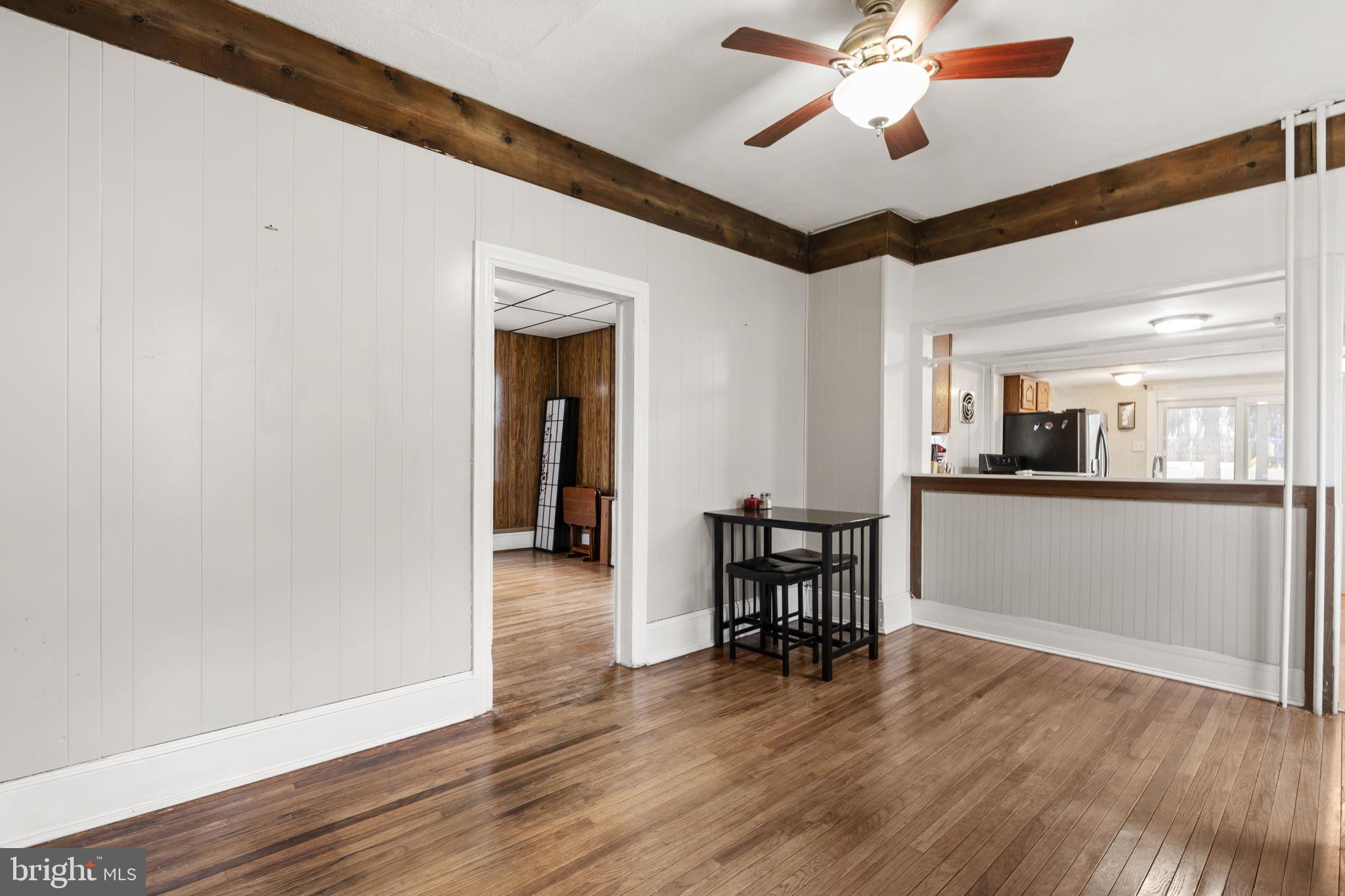 CLIFTON HEIGHTS - Residential