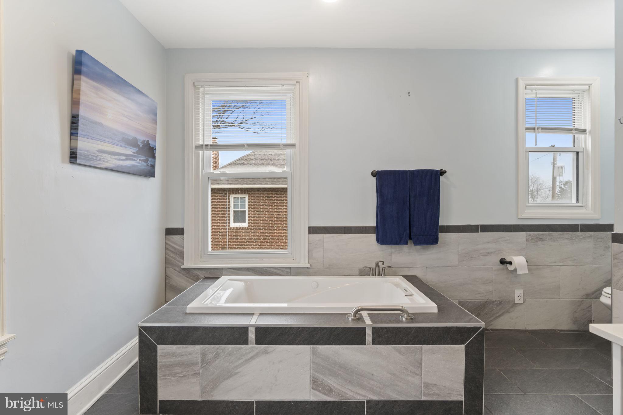 CLIFTON HEIGHTS - Residential