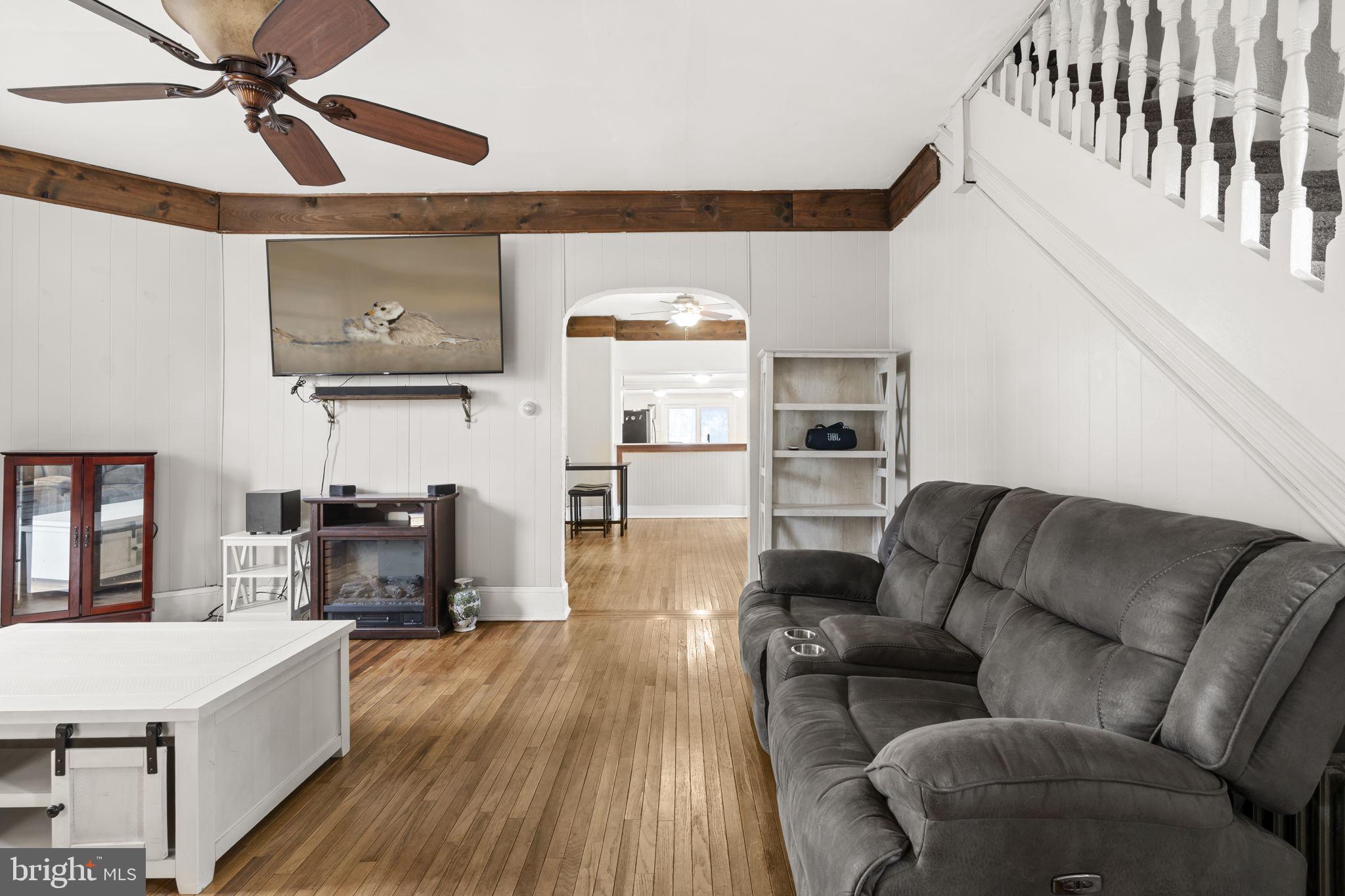 CLIFTON HEIGHTS - Residential