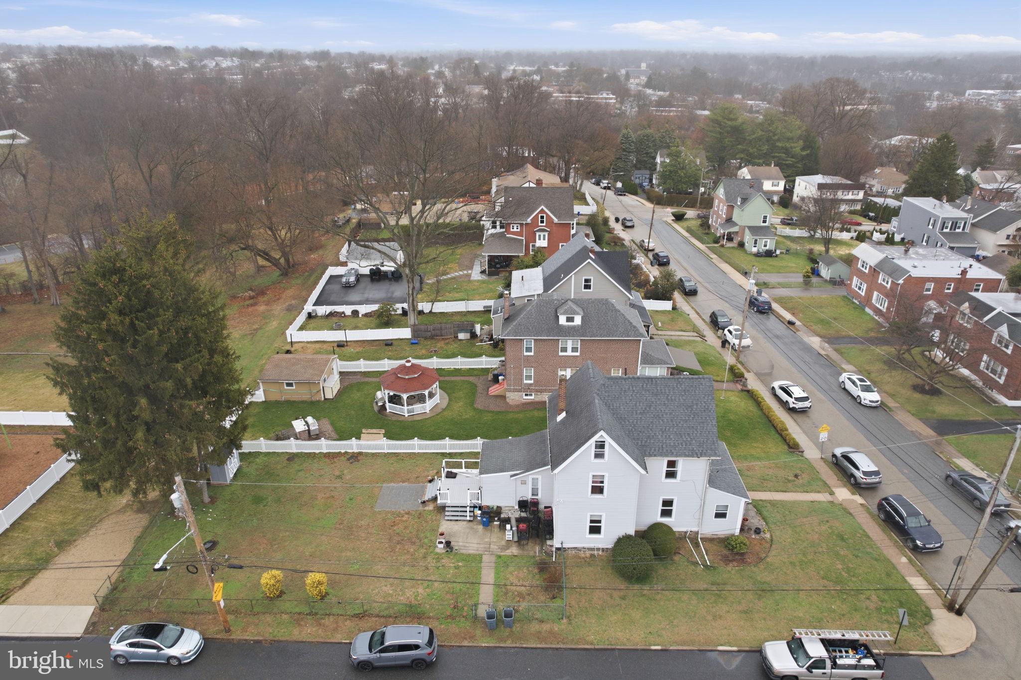 CLIFTON HEIGHTS - Residential