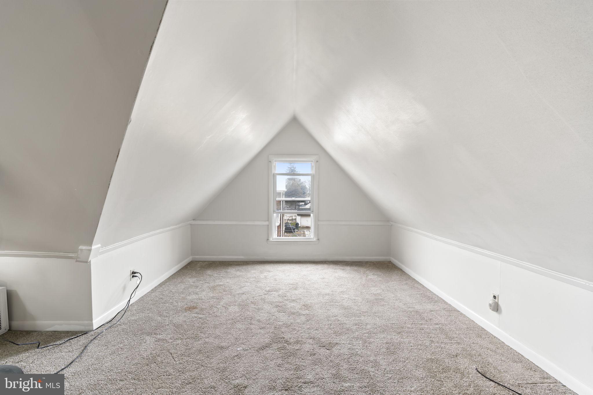 CLIFTON HEIGHTS - Residential