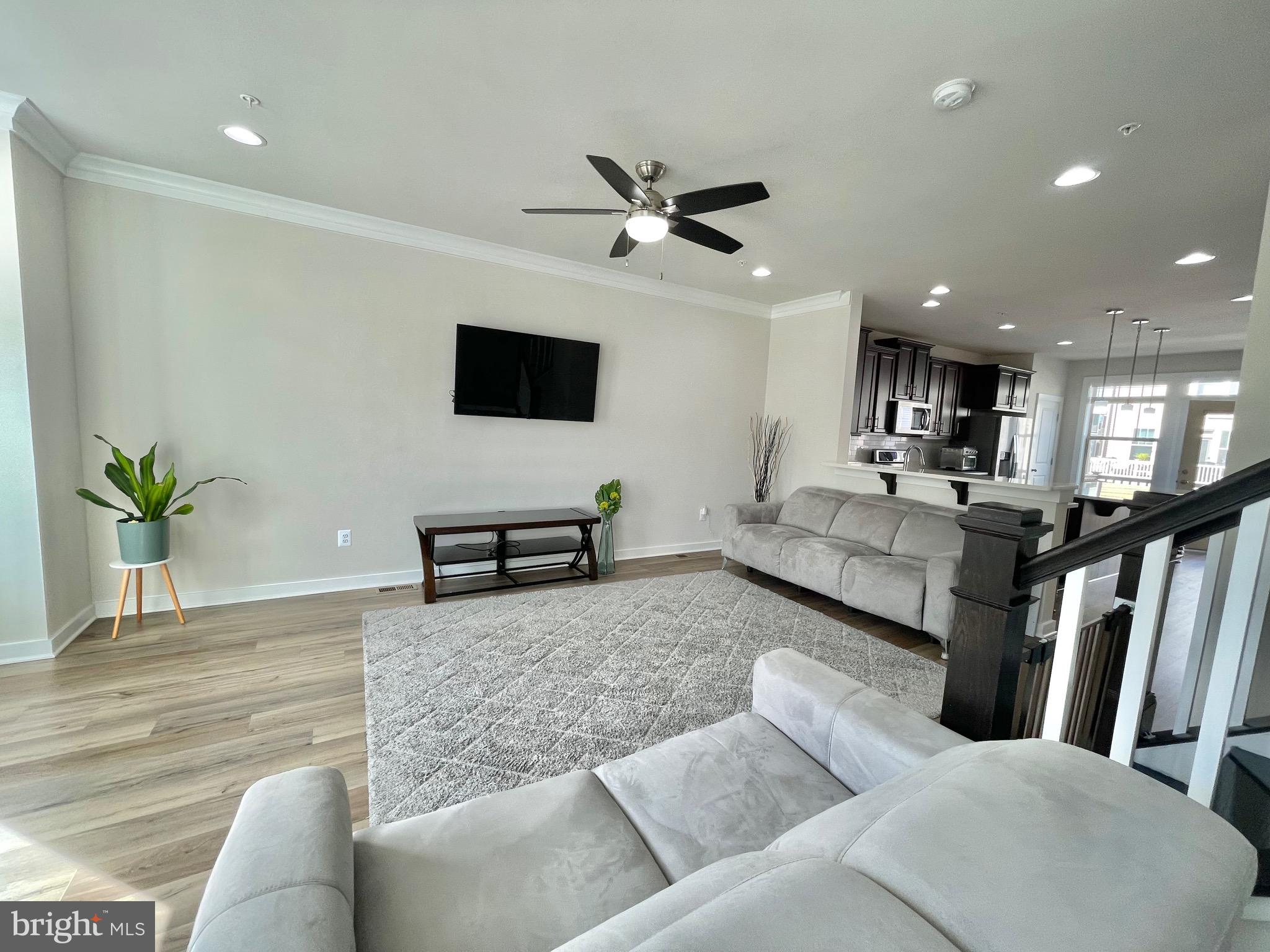 VILLAGES OF URBANA - Residential Lease