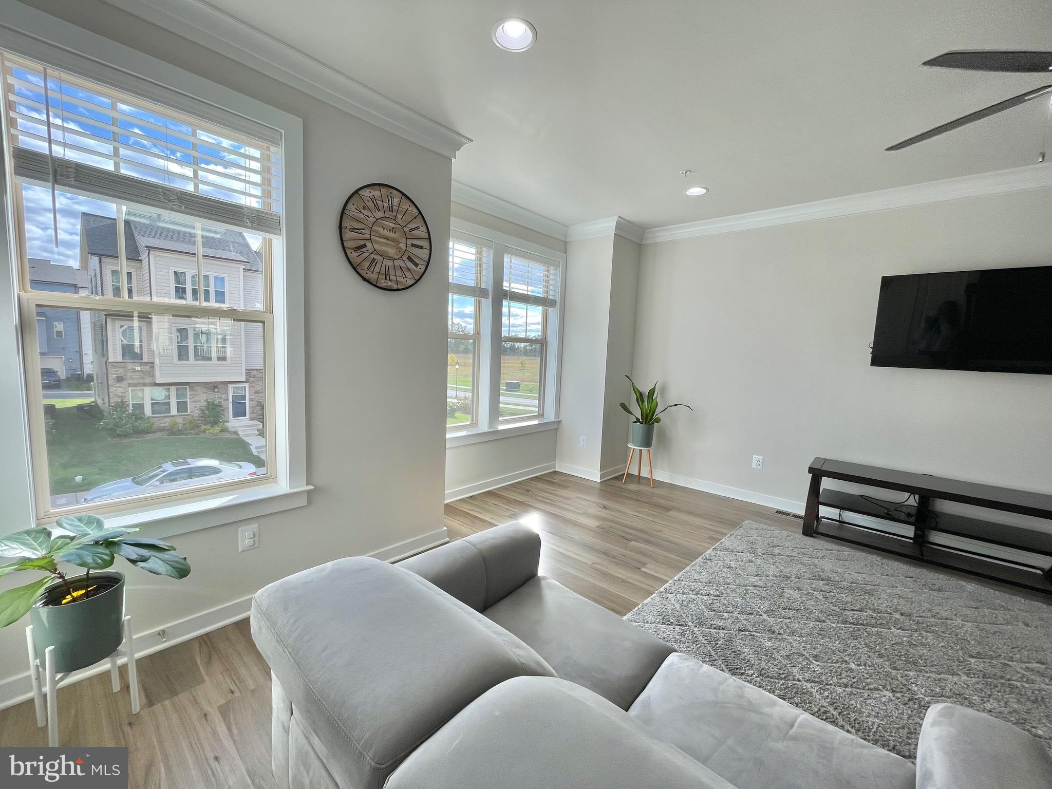 VILLAGES OF URBANA - Residential Lease