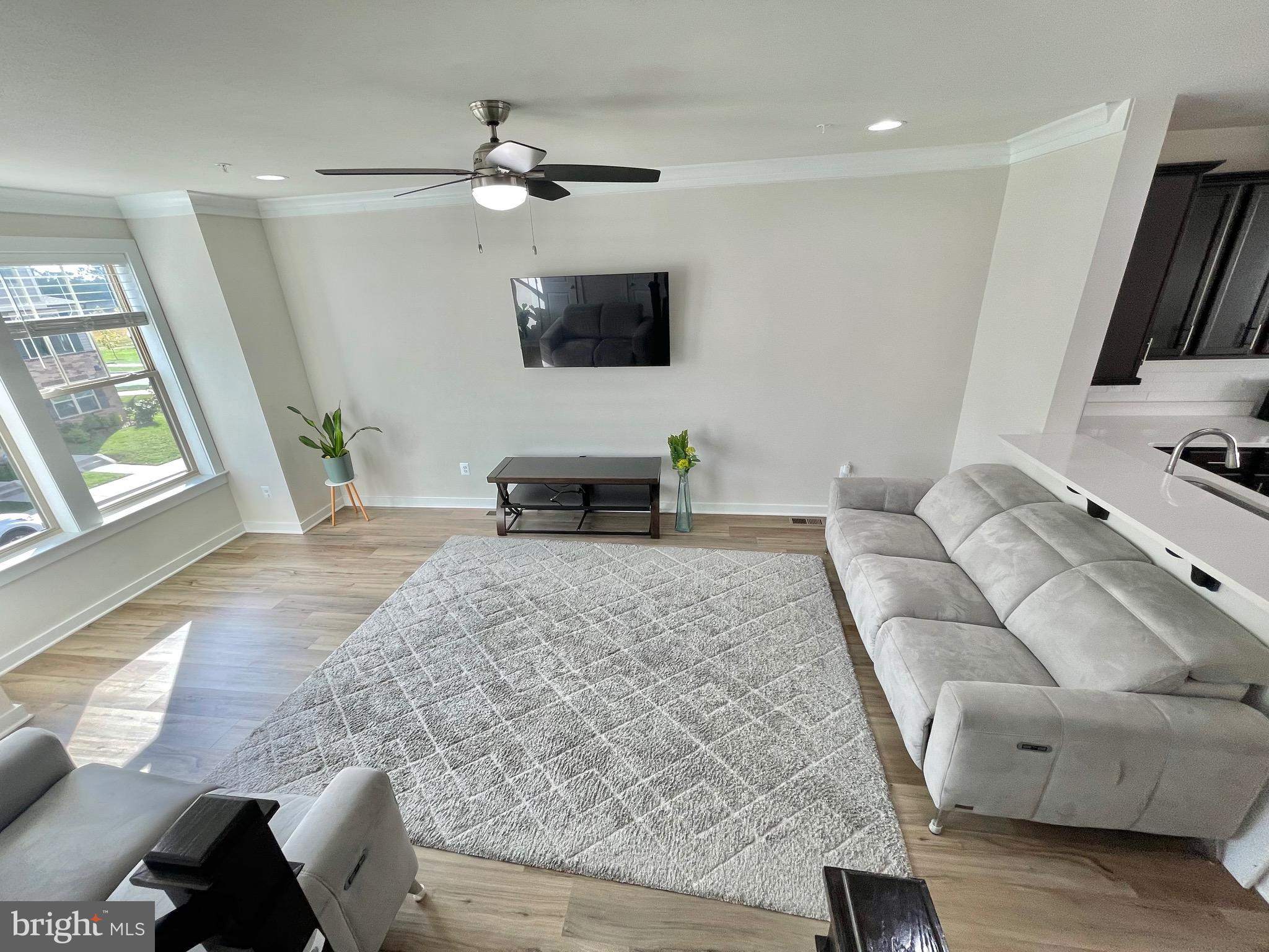 VILLAGES OF URBANA - Residential Lease