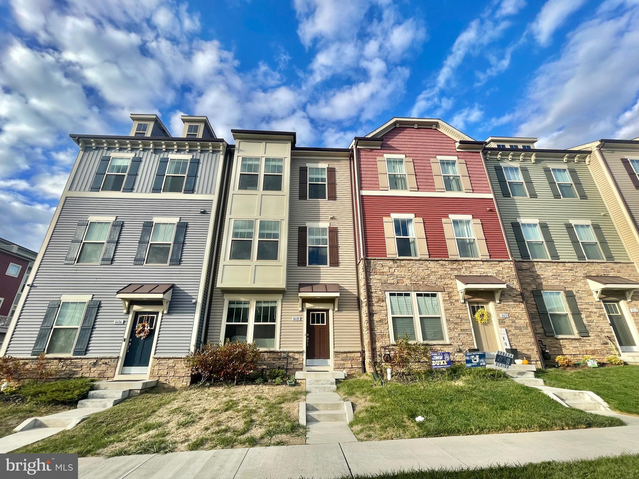 VILLAGES OF URBANA - Residential Lease