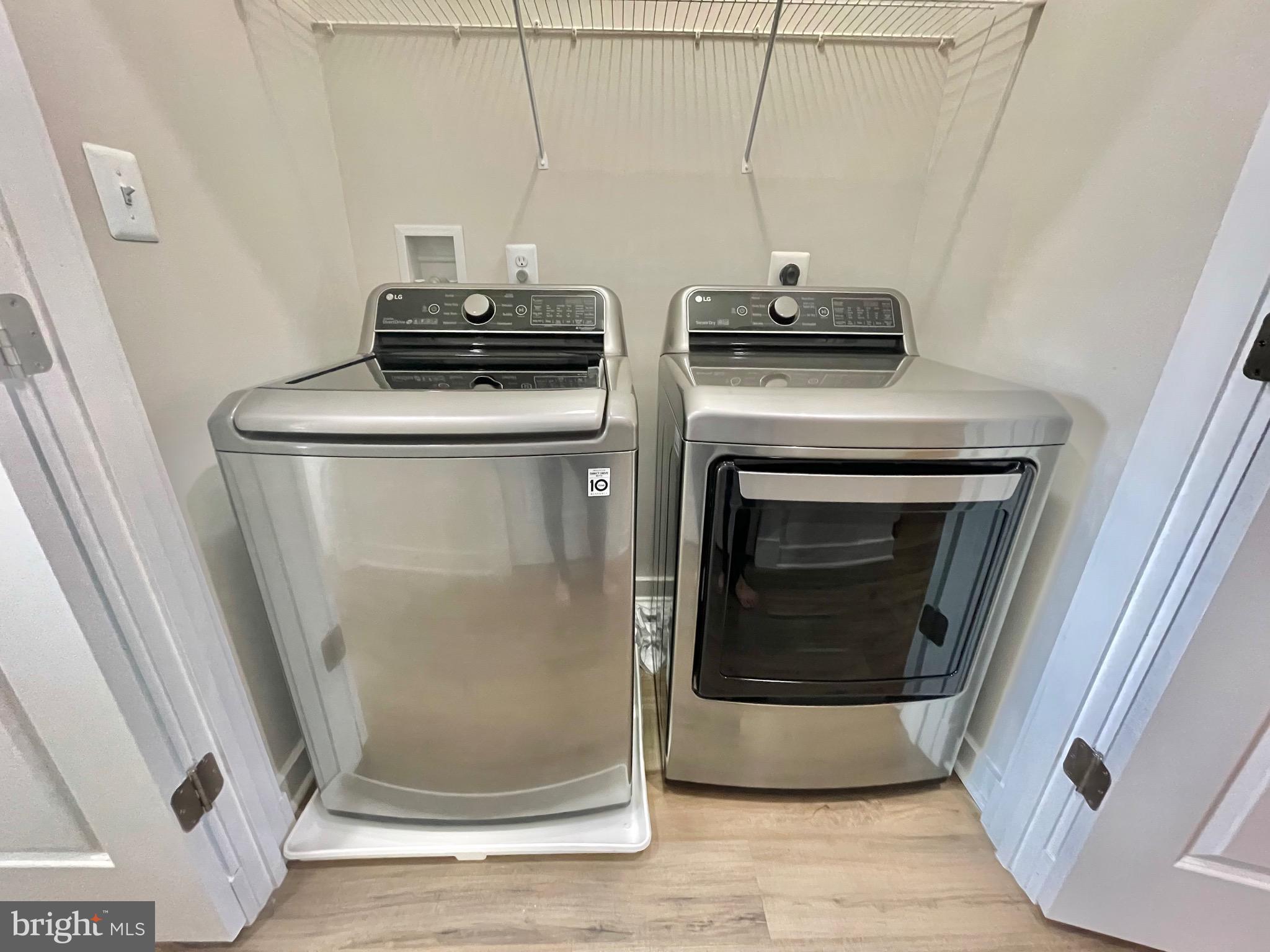 VILLAGES OF URBANA - Residential Lease