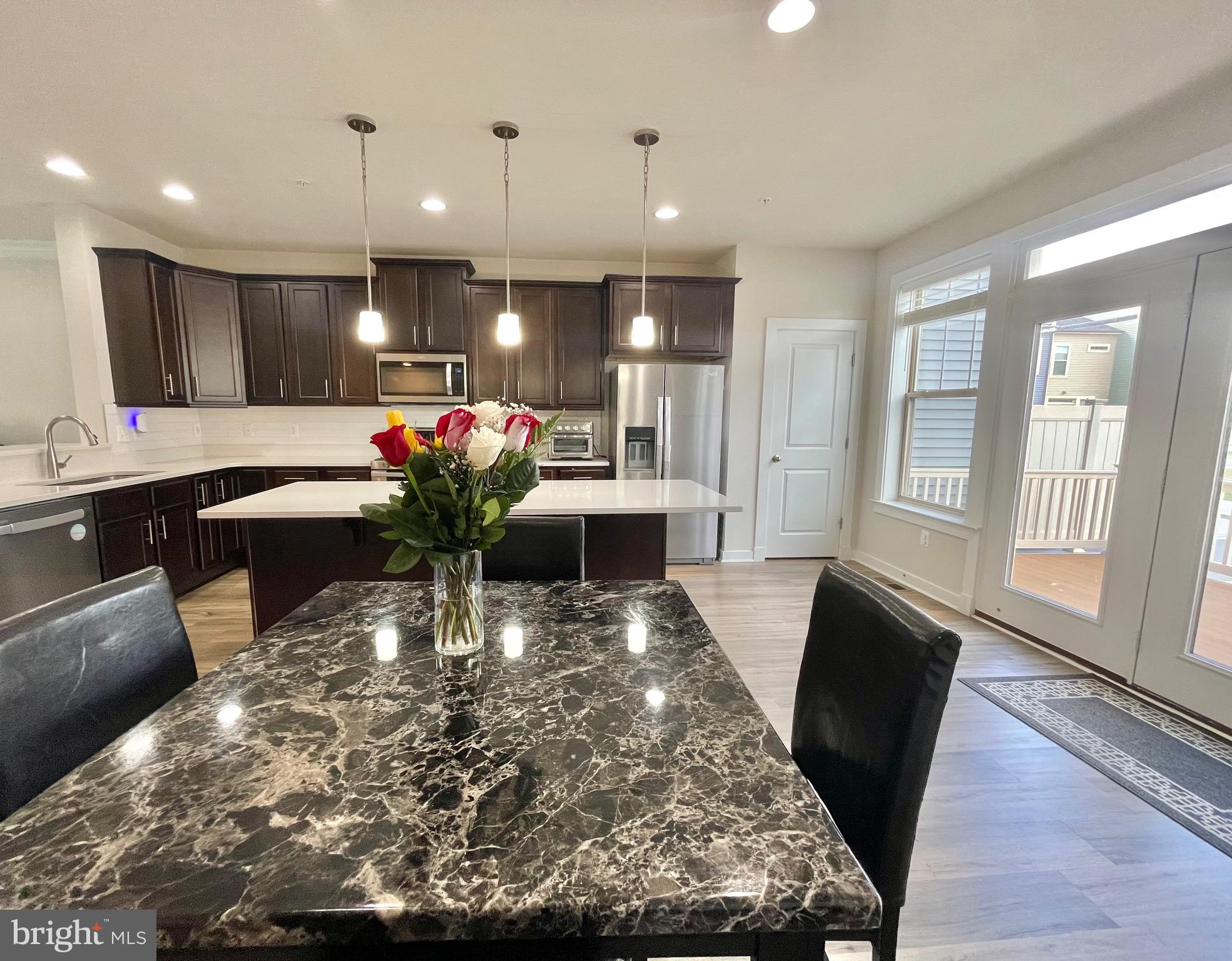 VILLAGES OF URBANA - Residential Lease