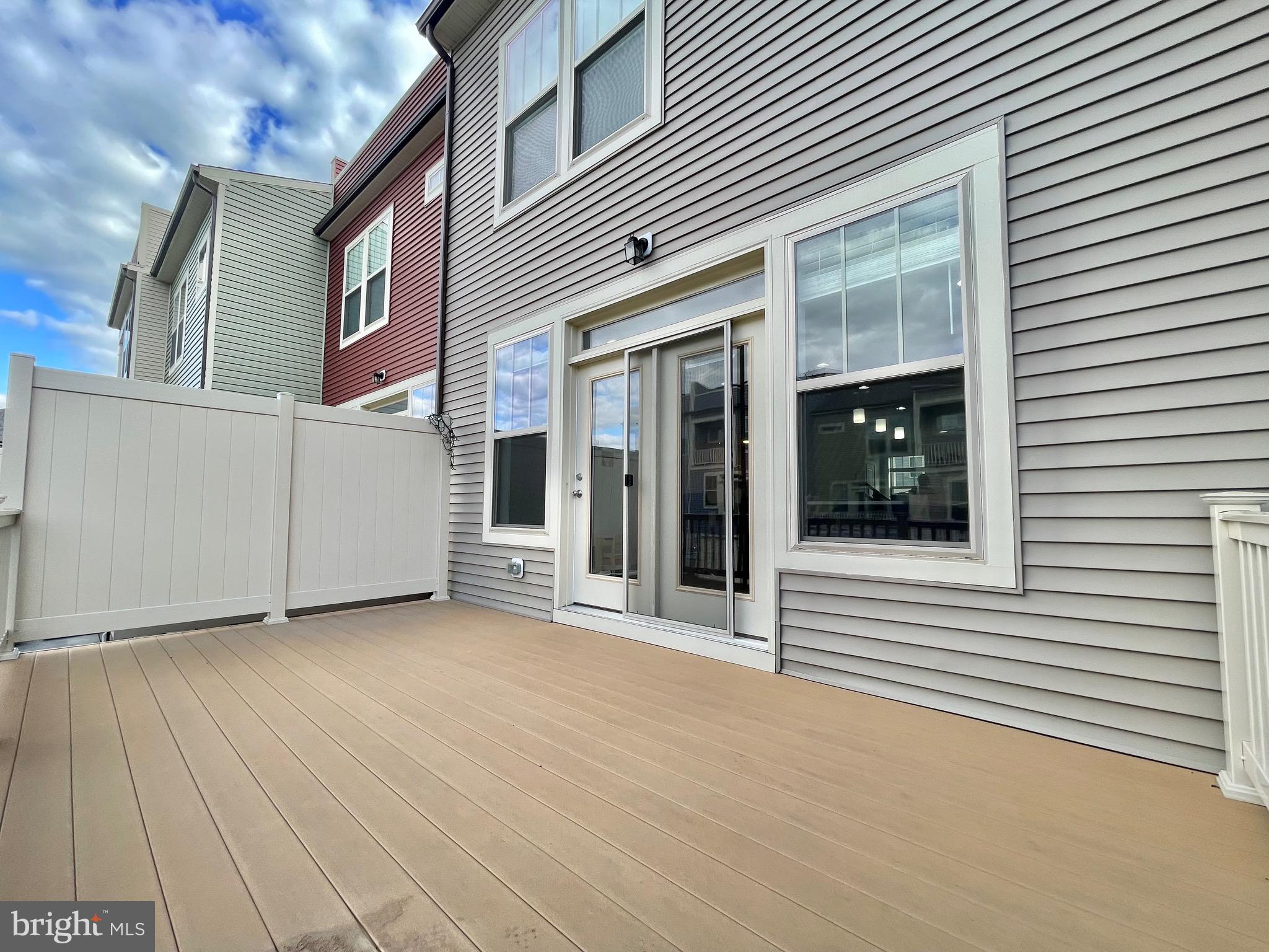 VILLAGES OF URBANA - Residential Lease