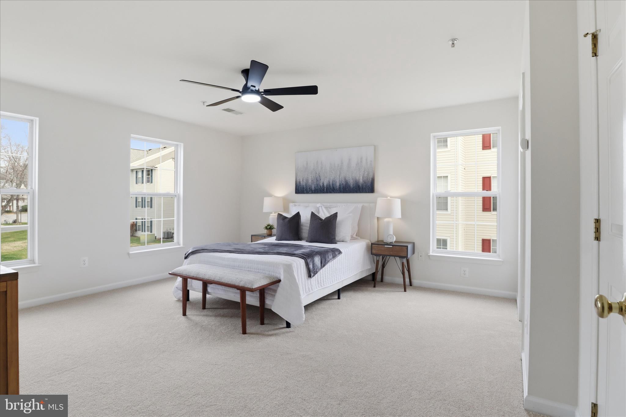 SOUTH MEADOWS - Residential