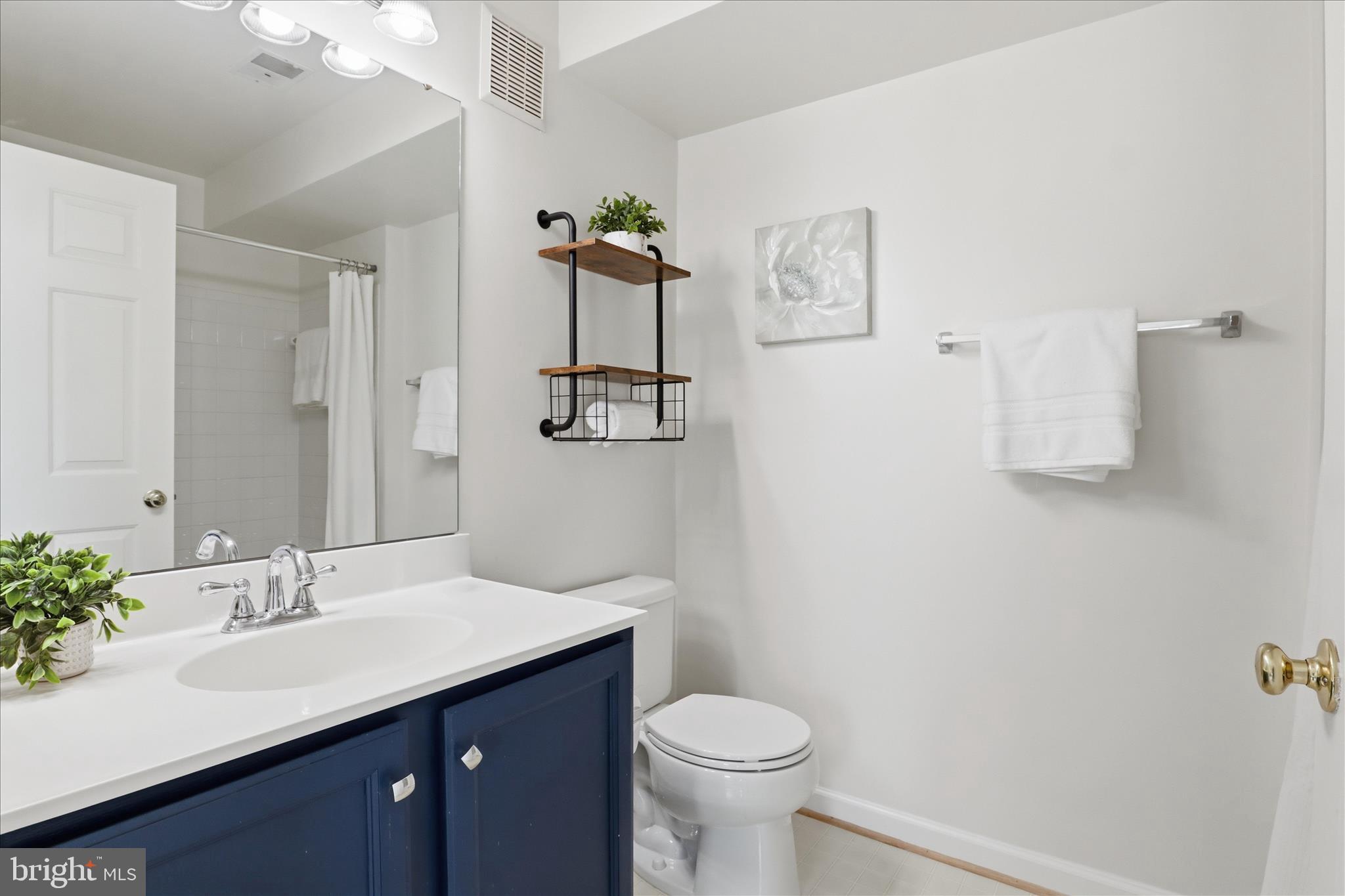 SOUTH MEADOWS - Residential