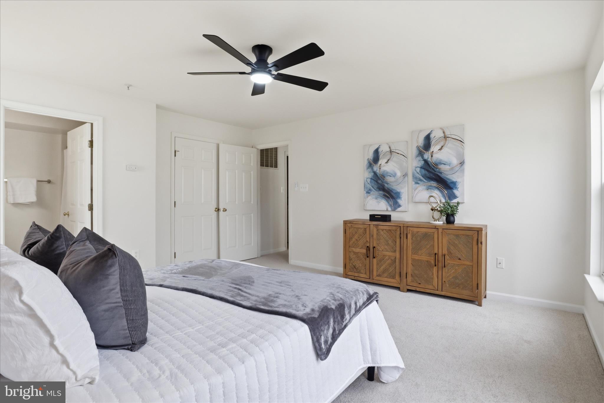 SOUTH MEADOWS - Residential