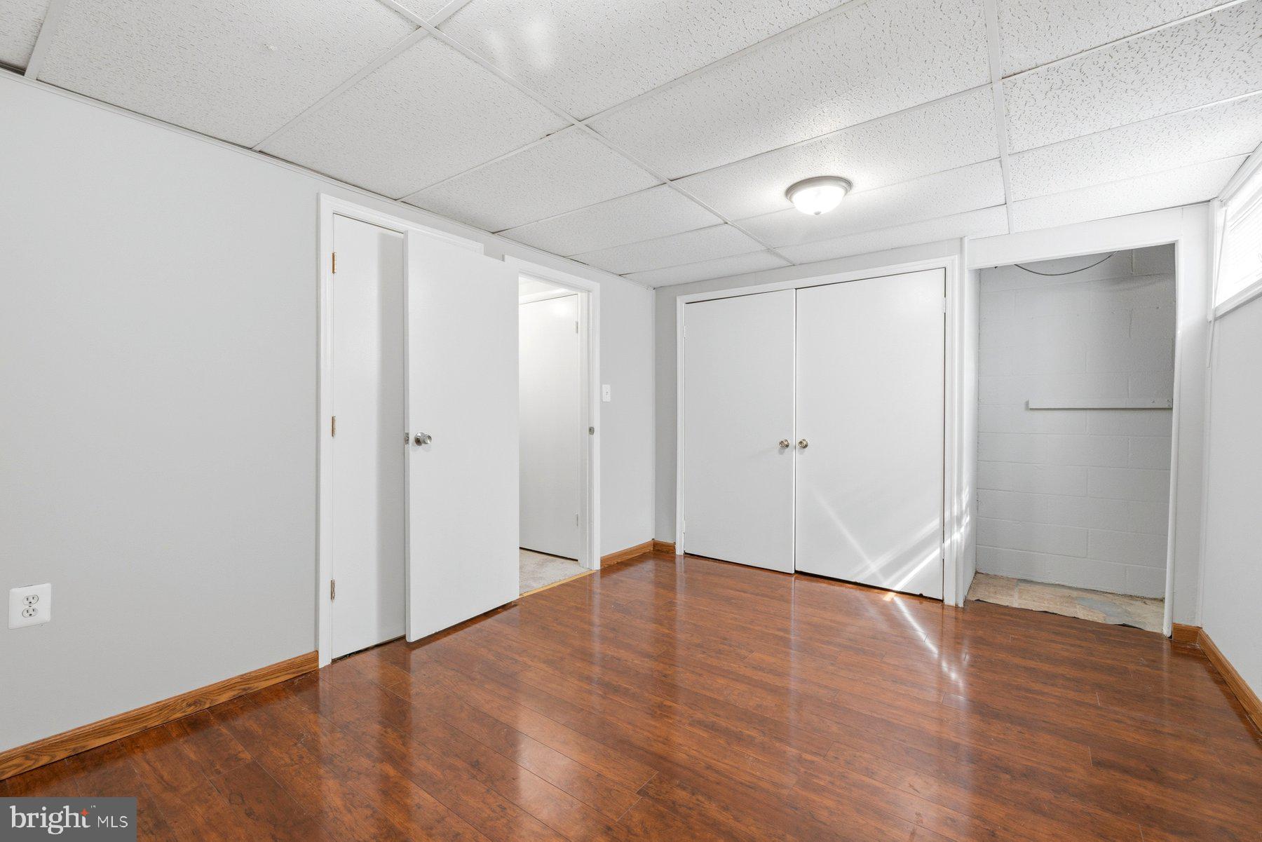 TOWNE CREST - Residential