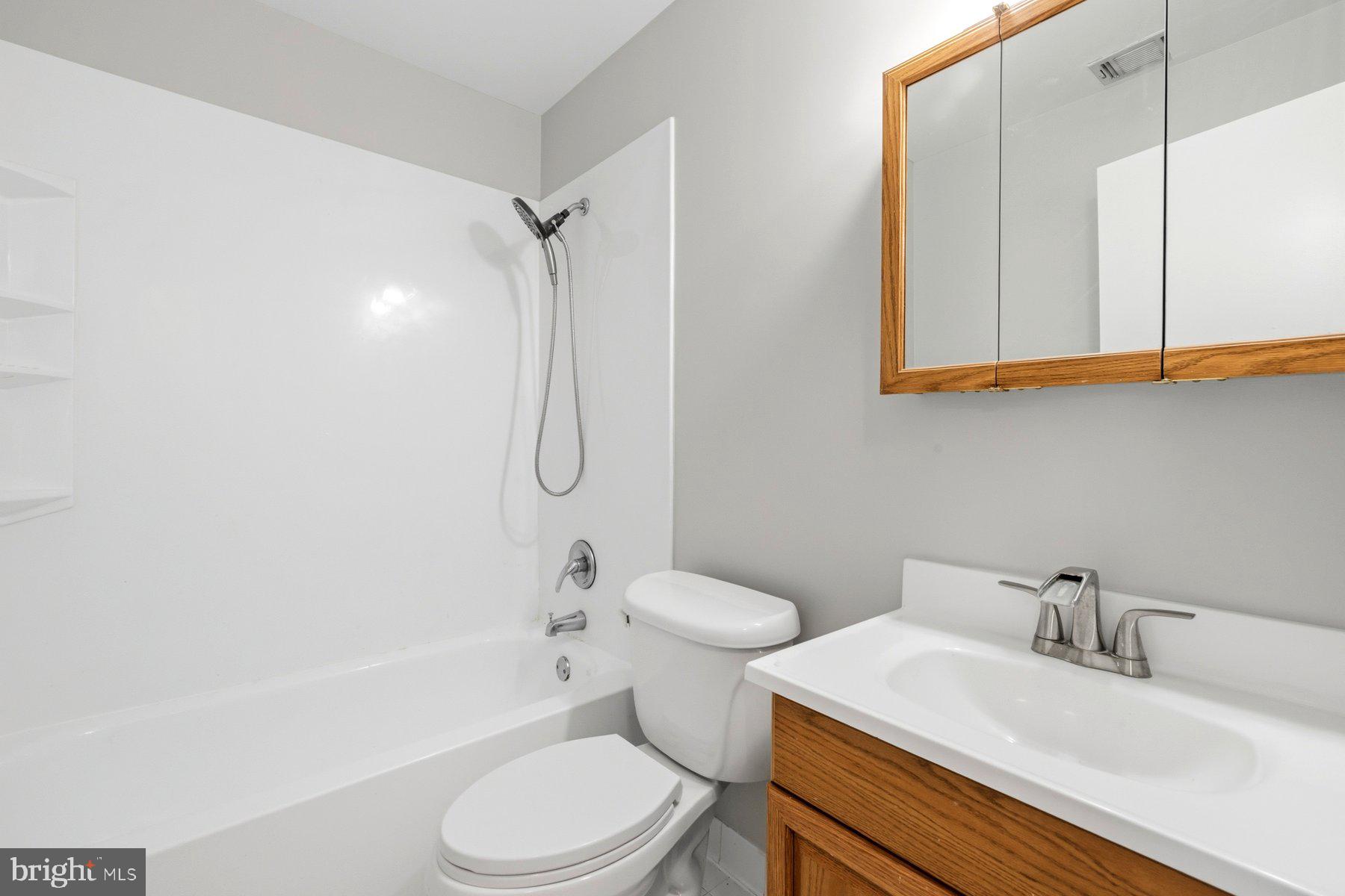 TOWNE CREST - Residential